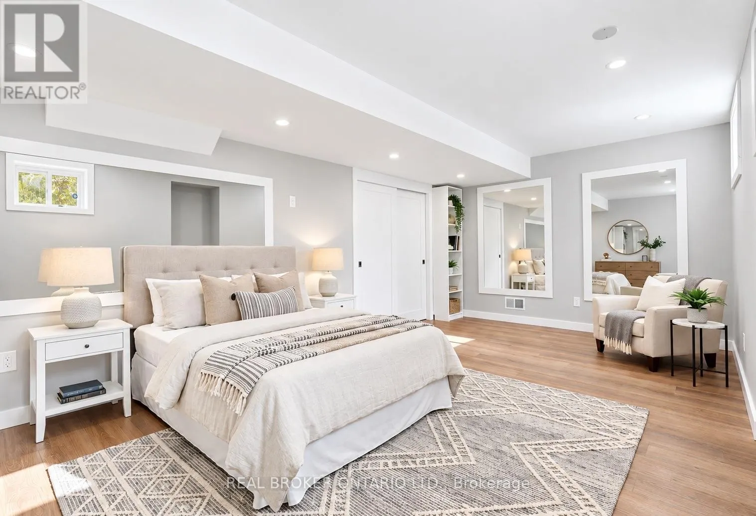 5230 ROME CRESCENT