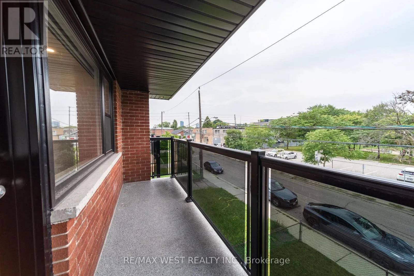 7 - 237 MELROSE STREET