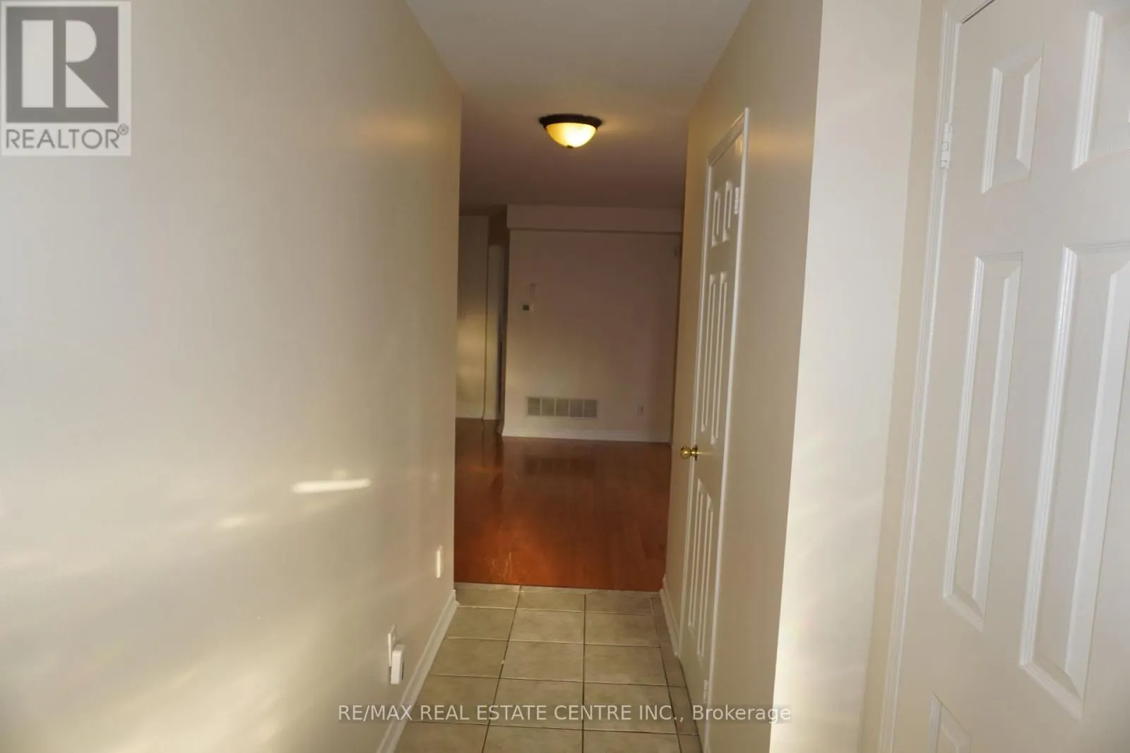 858 BETHANY CRESCENT