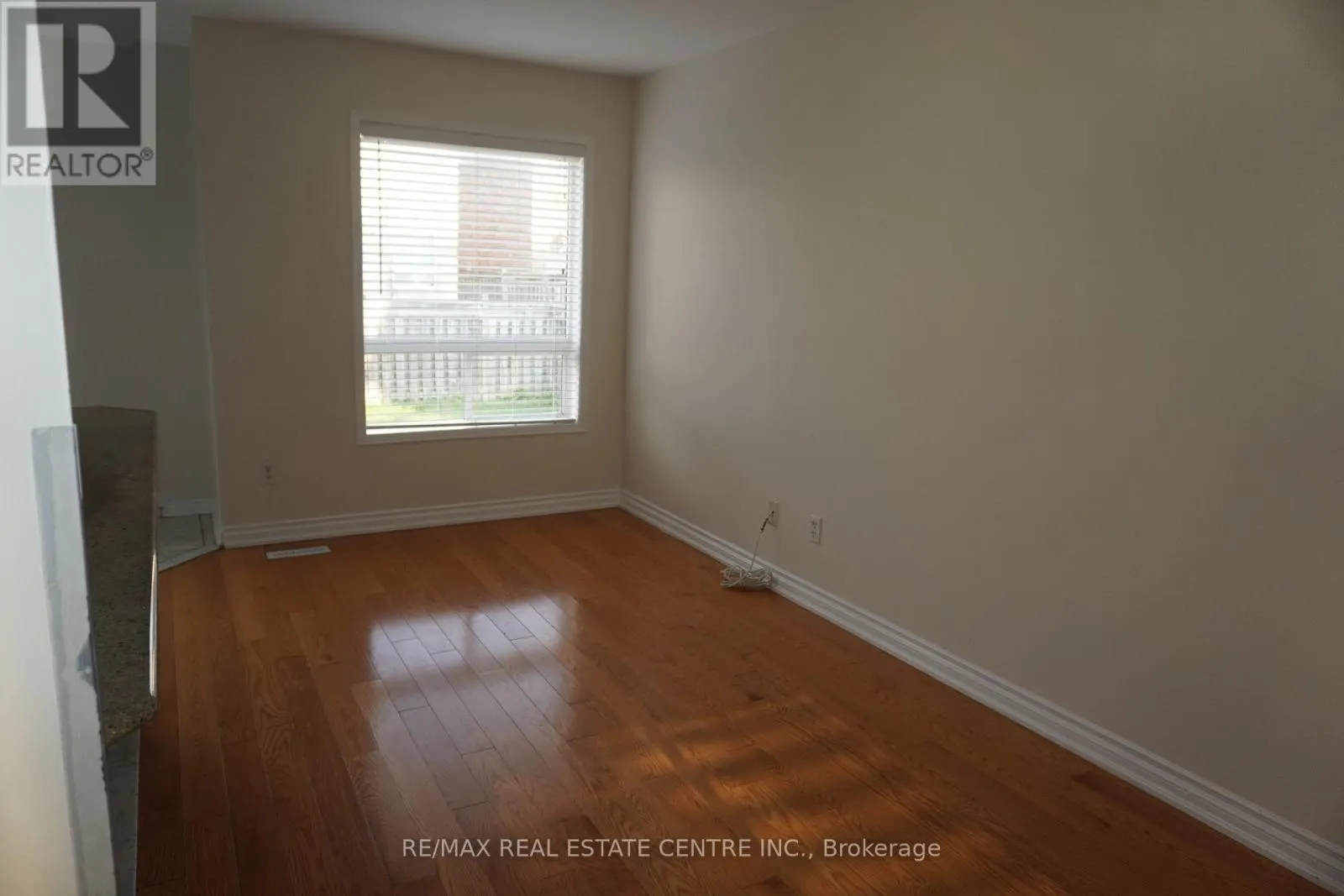 858 BETHANY CRESCENT