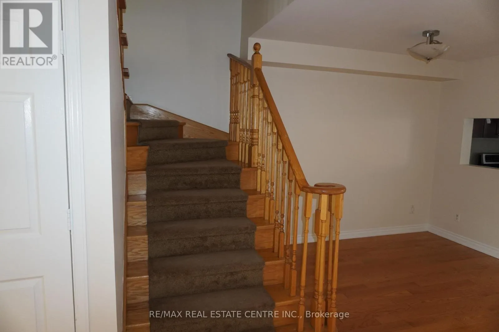 858 BETHANY CRESCENT