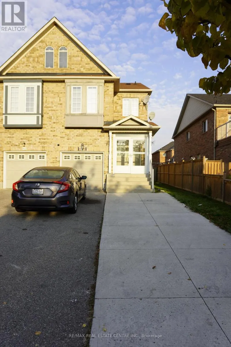 858 BETHANY CRESCENT
