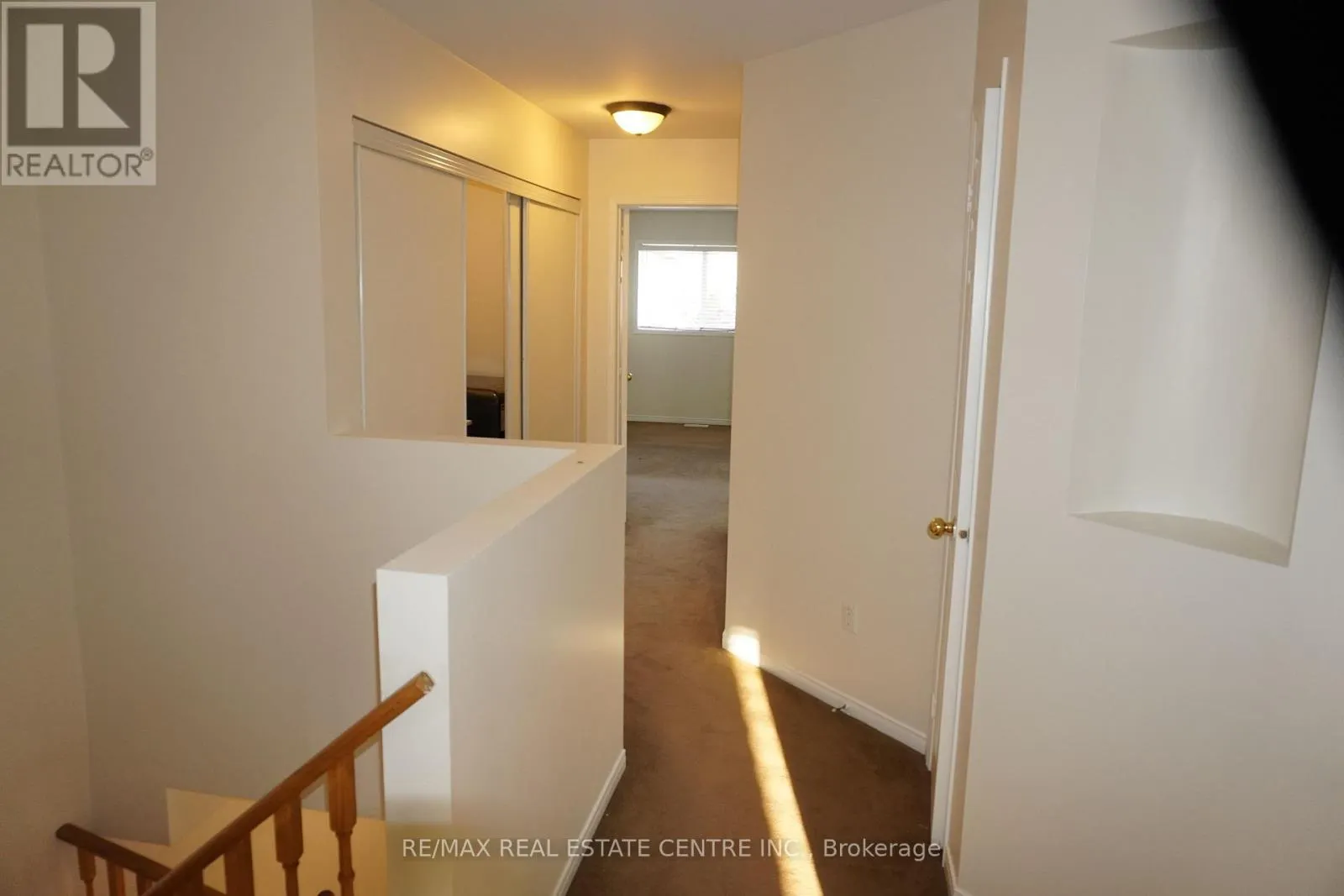 858 BETHANY CRESCENT