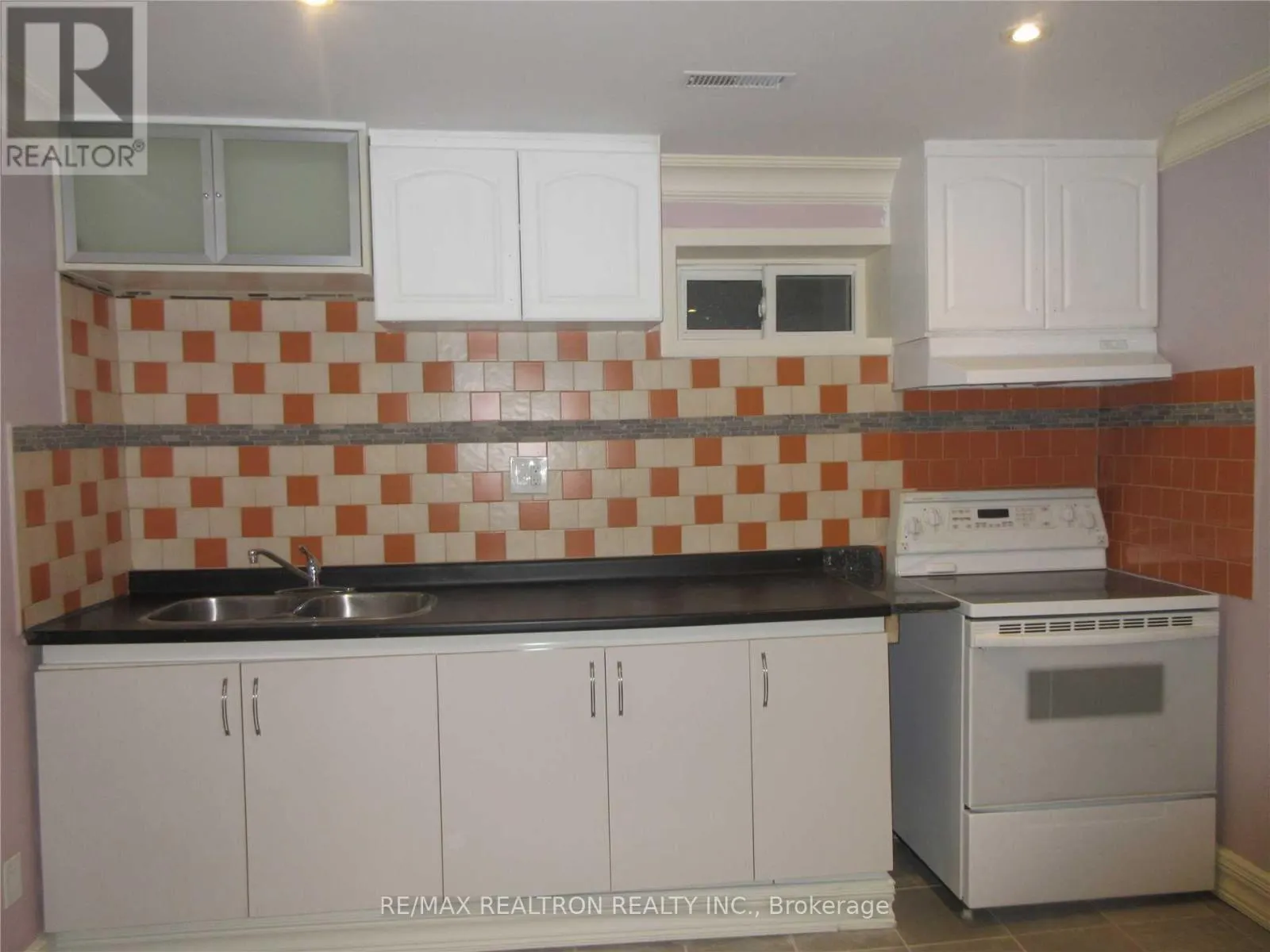 BSMNT - 3876 TEESWATER ROAD