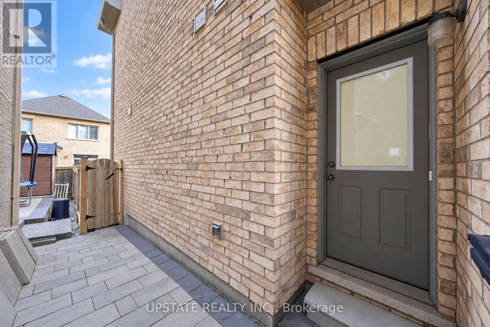 15 CRANWOOD CIRCLE