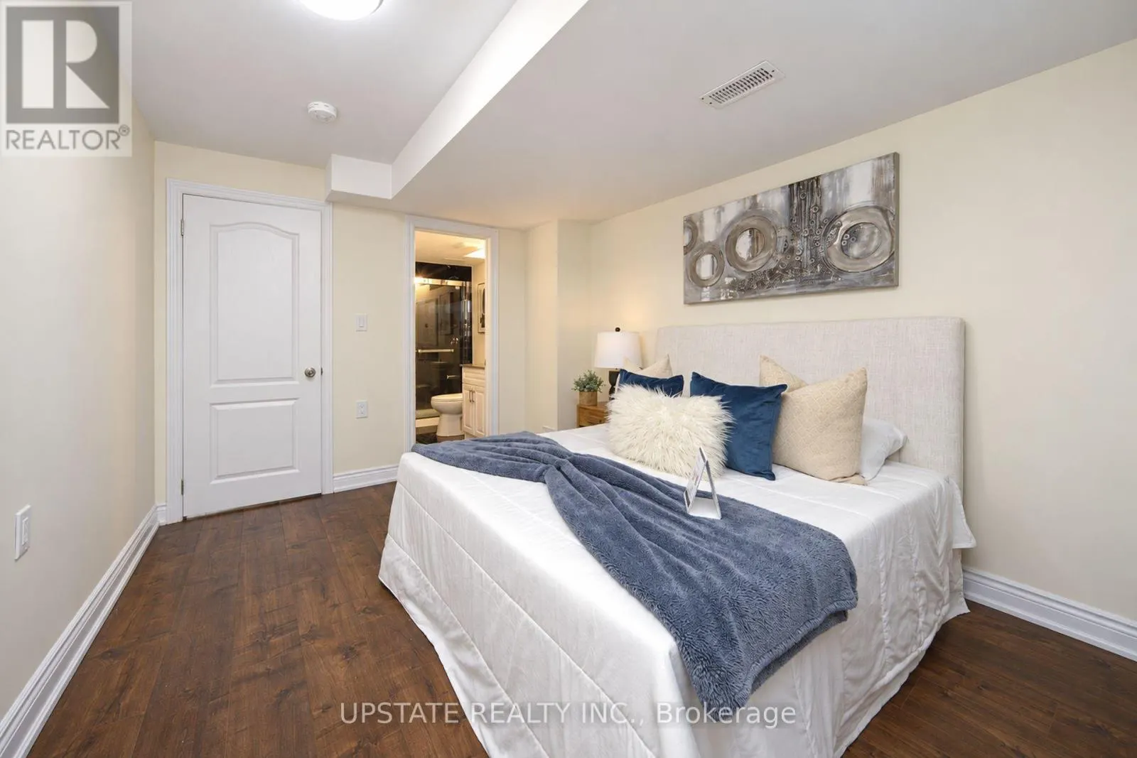 15 CRANWOOD CIRCLE