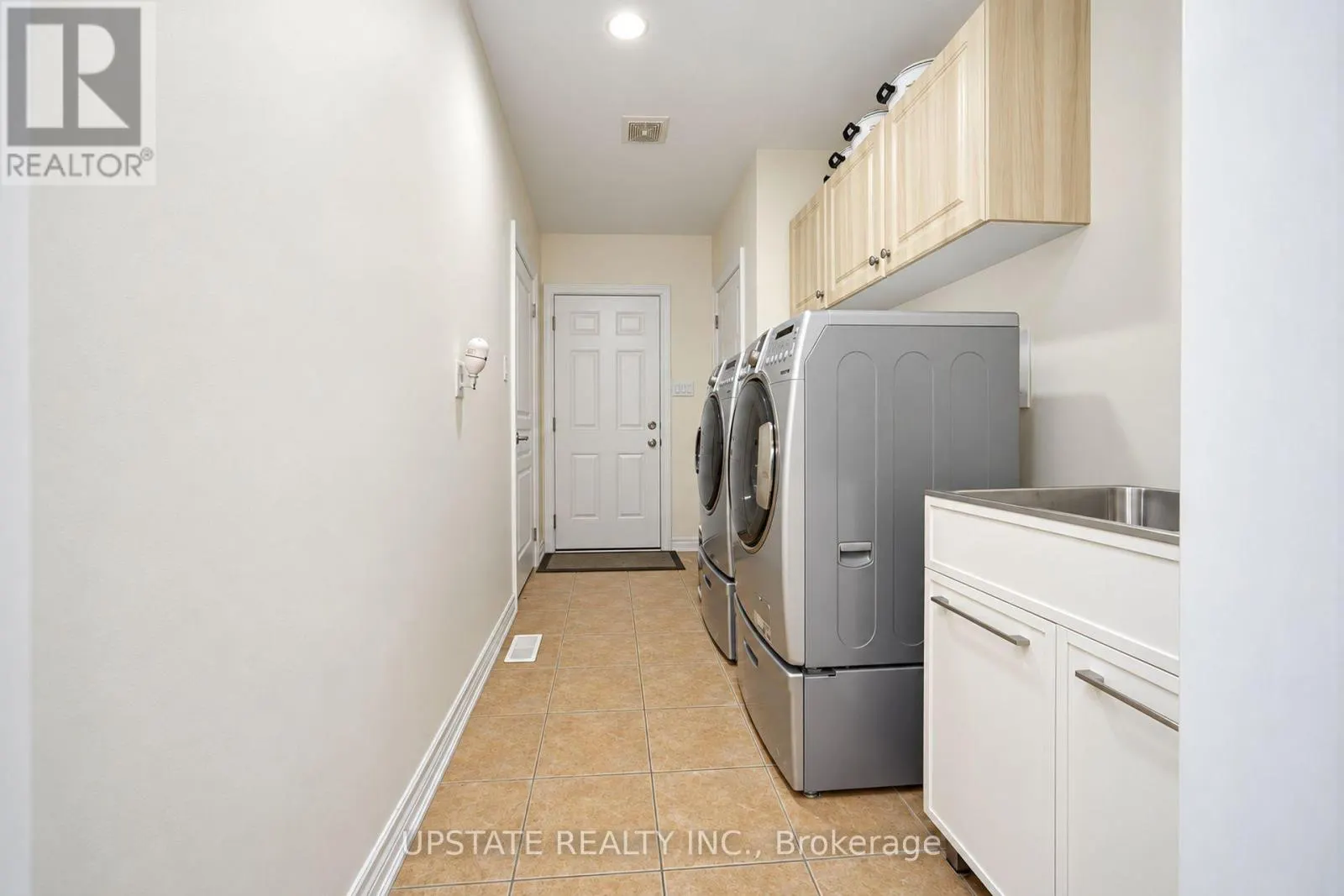 15 CRANWOOD CIRCLE
