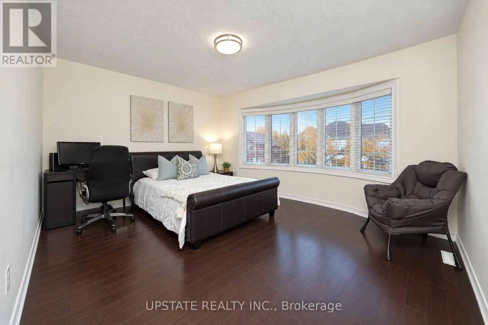 15 CRANWOOD CIRCLE
