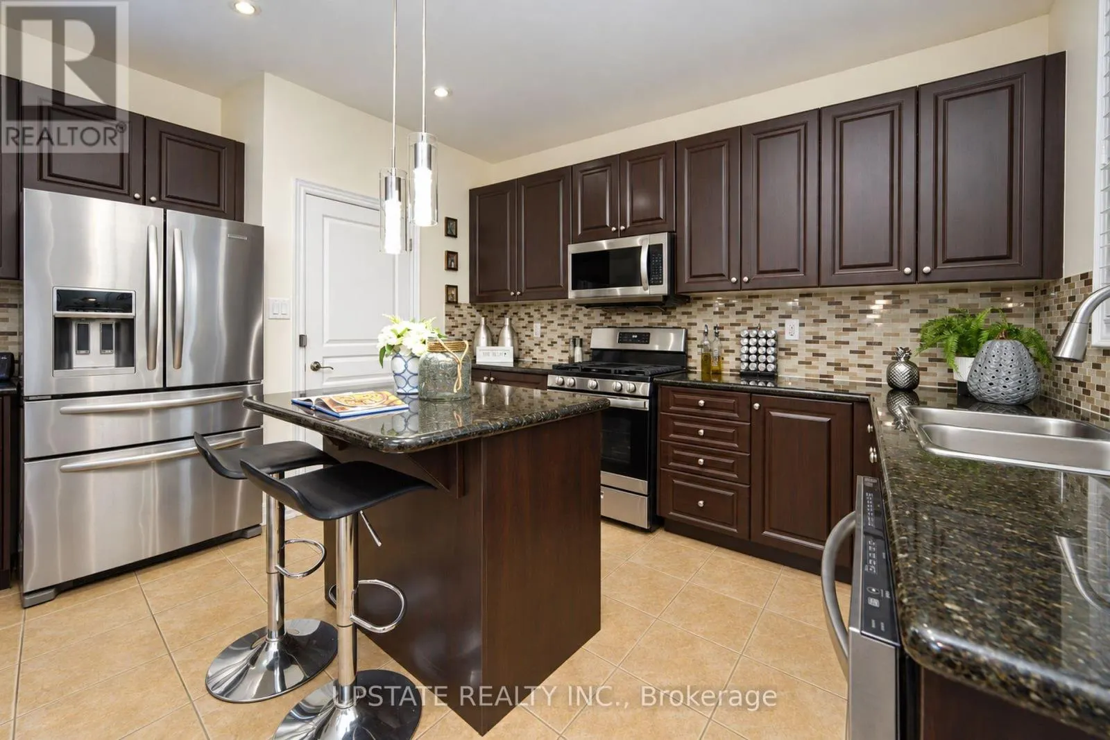 15 CRANWOOD CIRCLE
