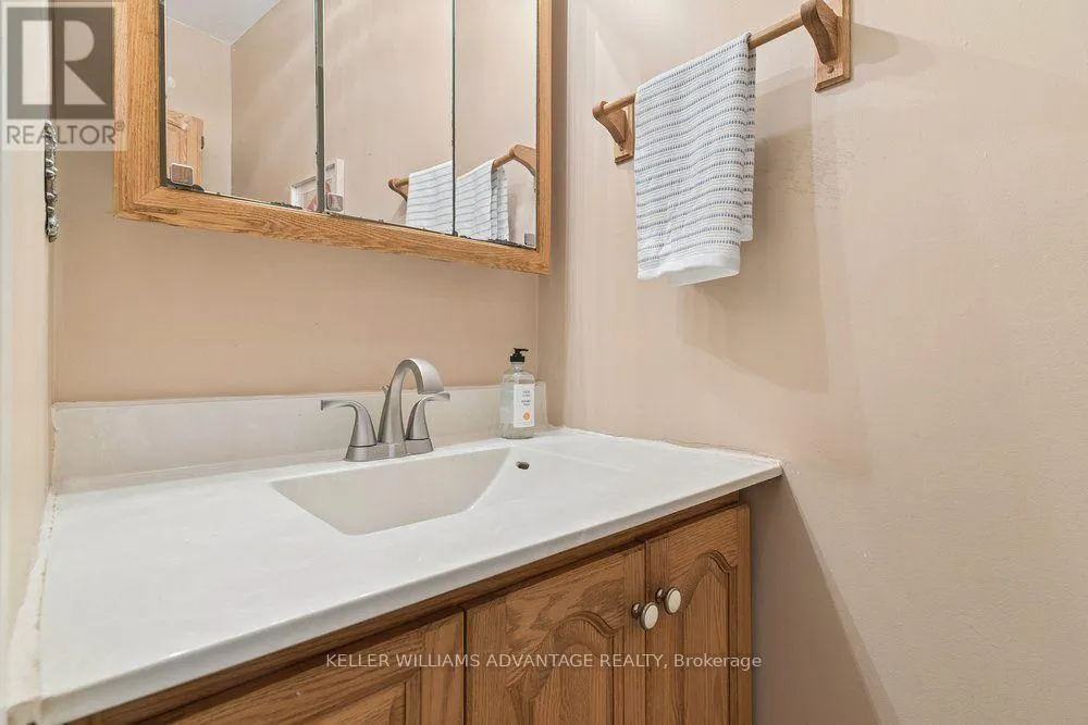 2192 CASTLESTONE COURT
