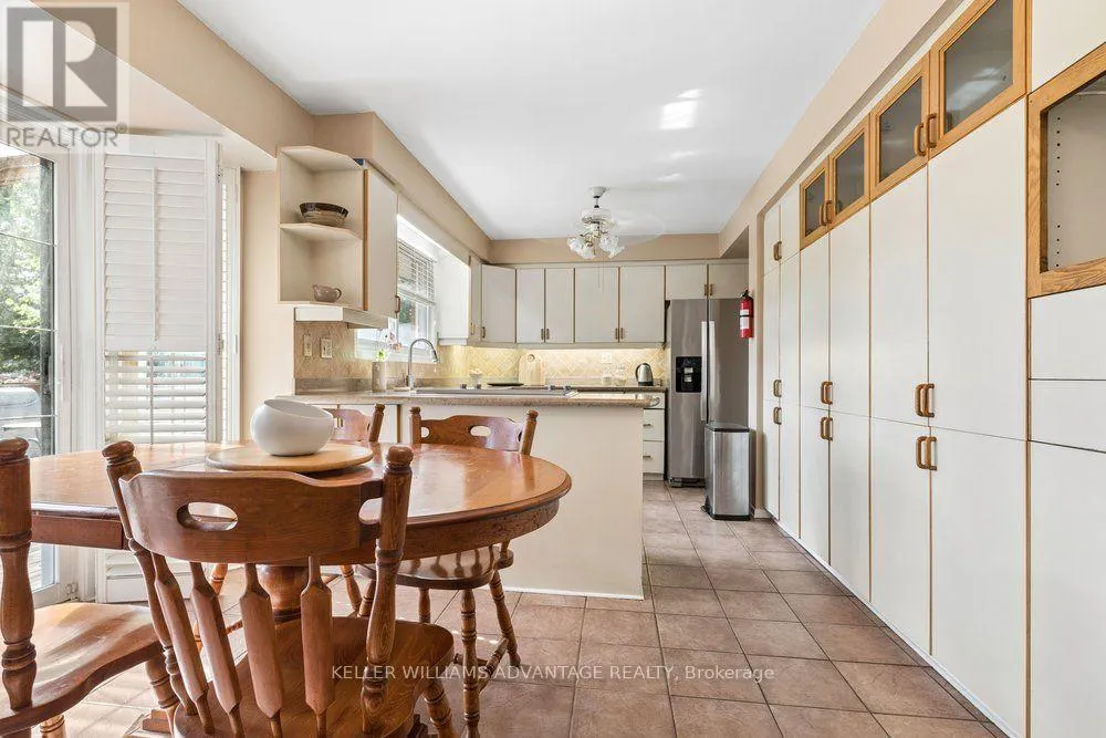 2192 CASTLESTONE COURT