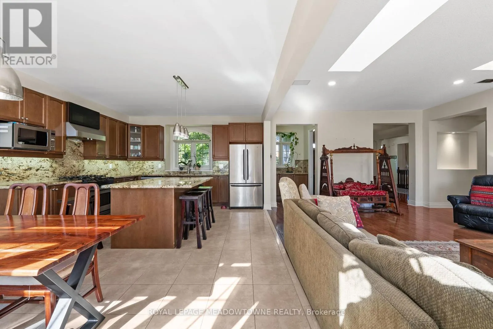 18 TRISTAN COURT