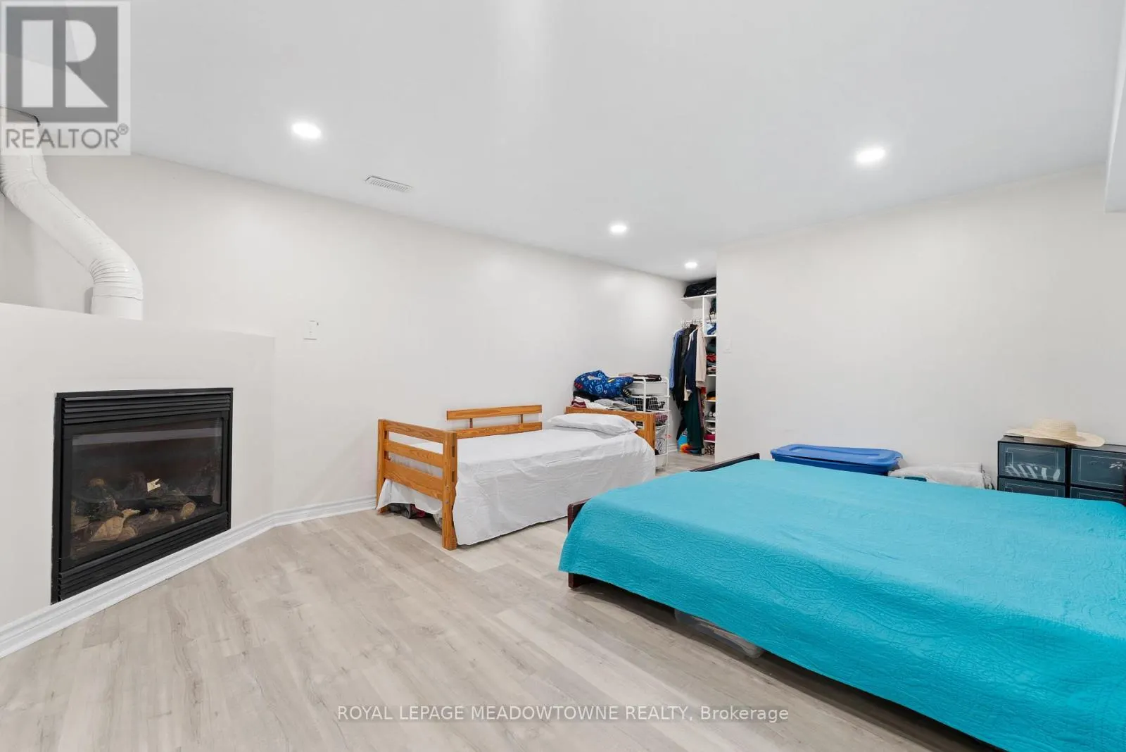 18 TRISTAN COURT