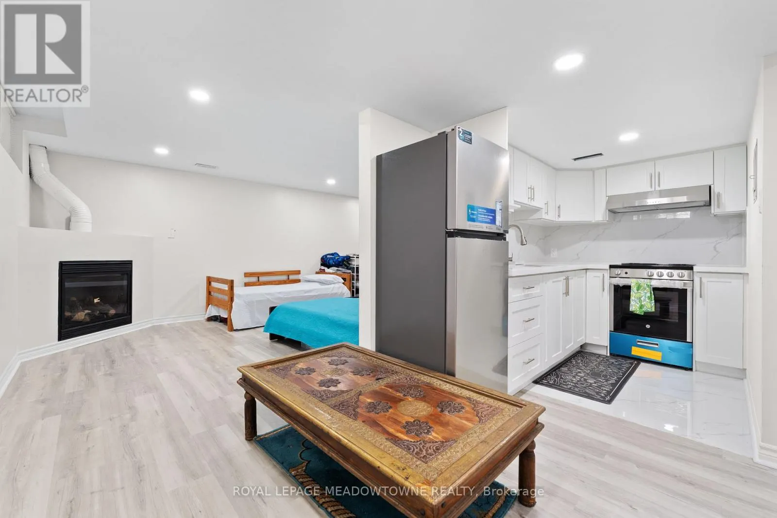 18 TRISTAN COURT