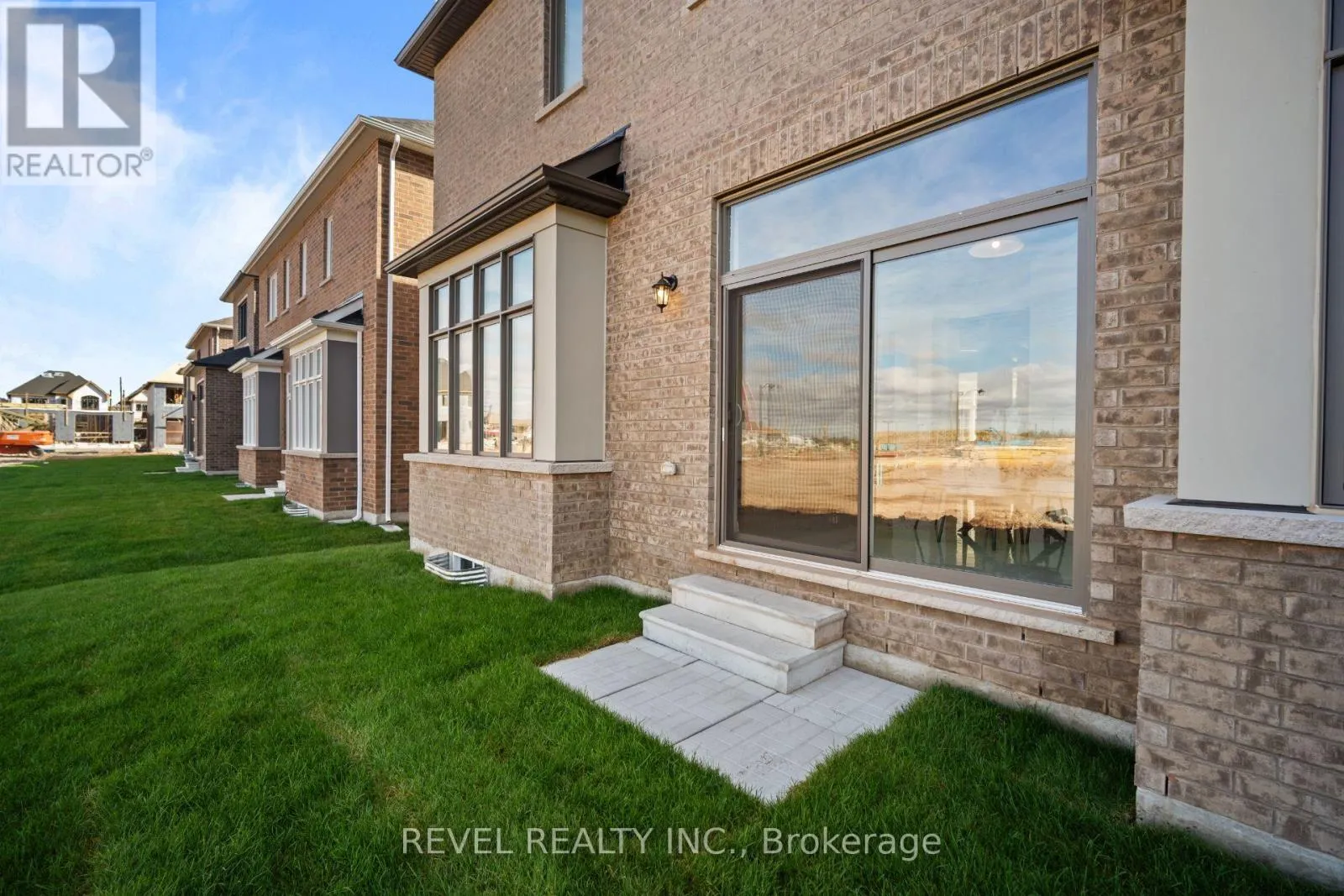 1153 MAVERICK WAY