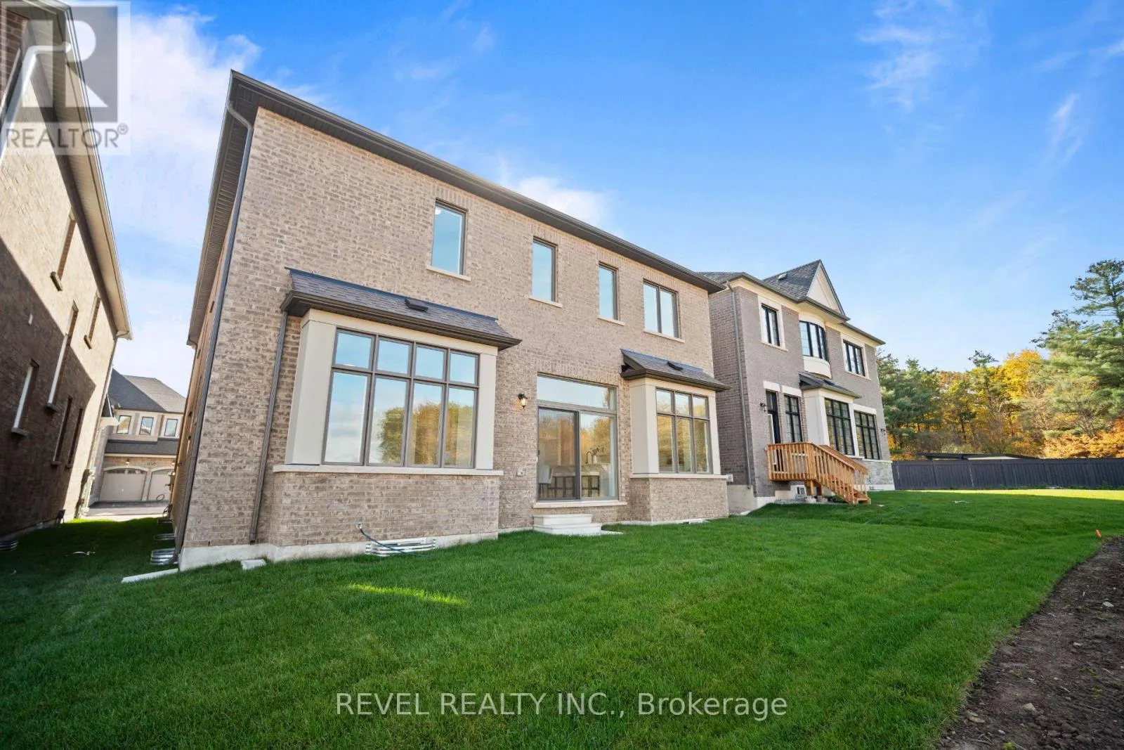 1153 MAVERICK WAY
