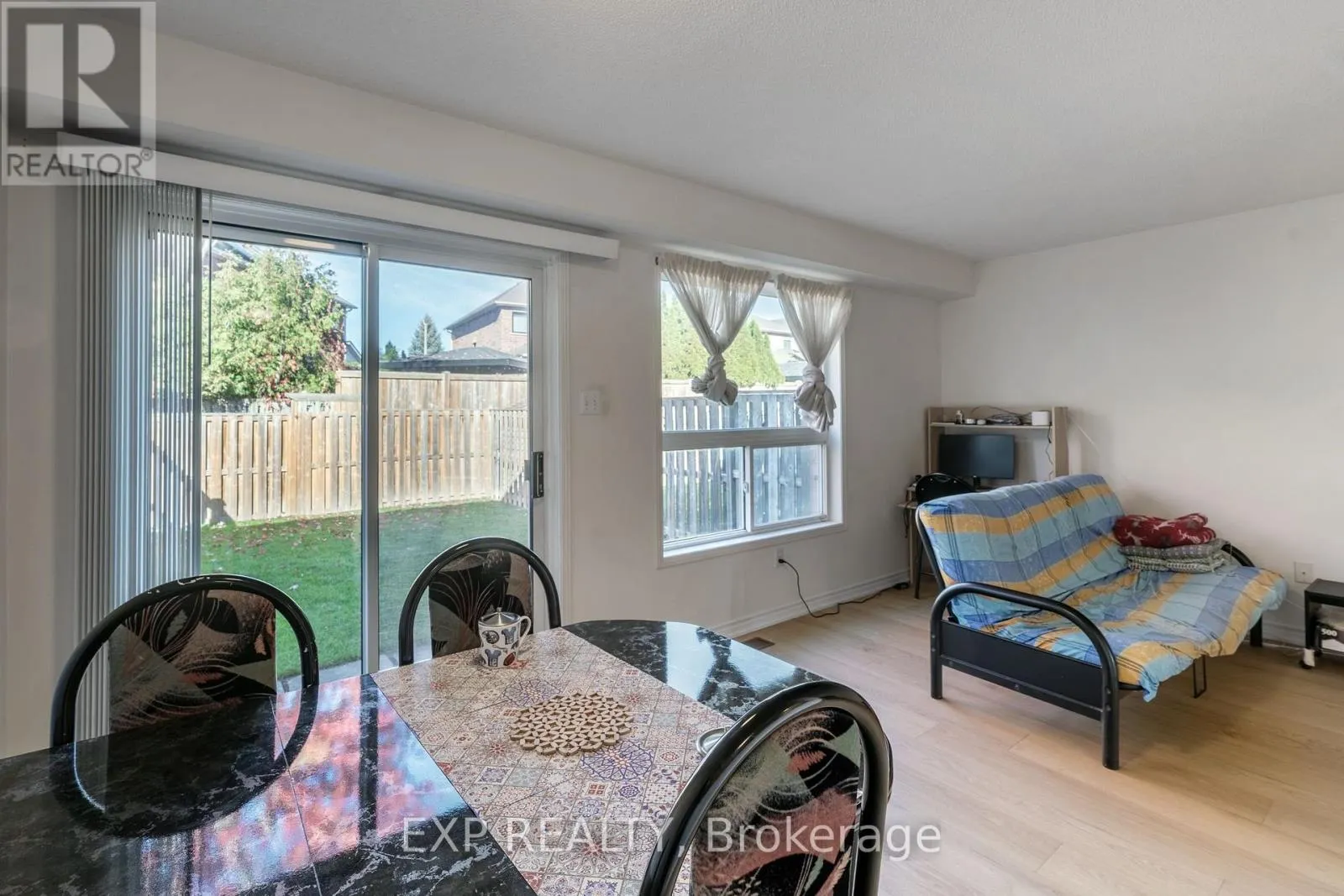 37 - 200 CRESTHAVEN ROAD
