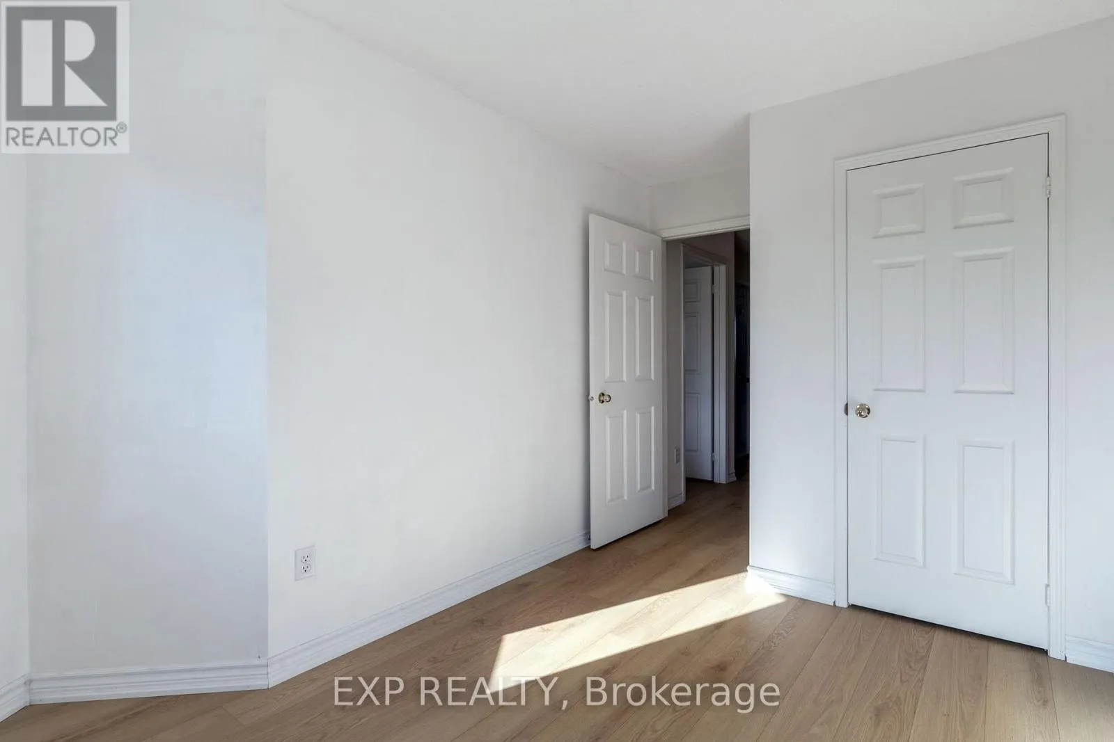 37 - 200 CRESTHAVEN ROAD