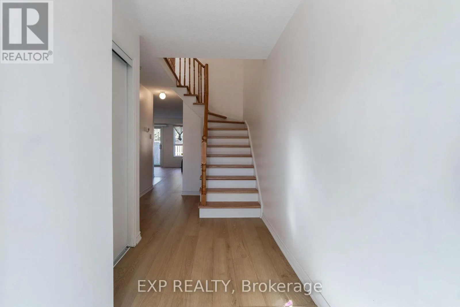 37 - 200 CRESTHAVEN ROAD