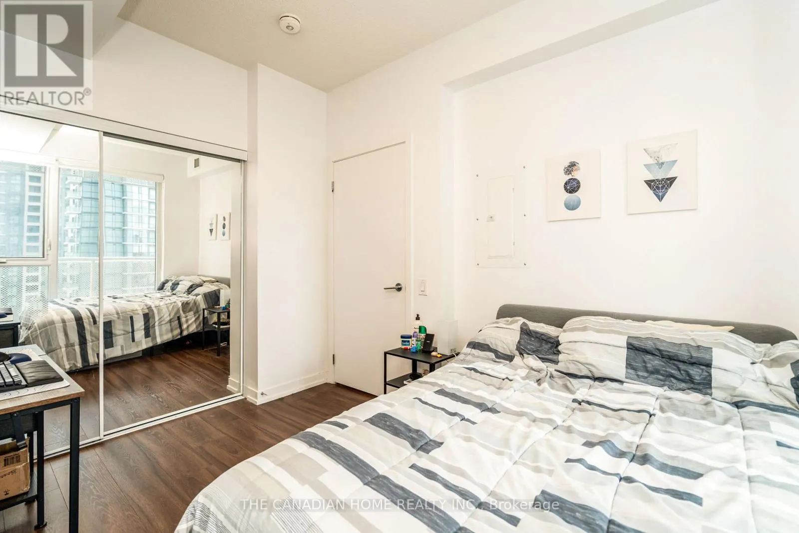 1412 - 4065 CONFEDERATION PARKWAY