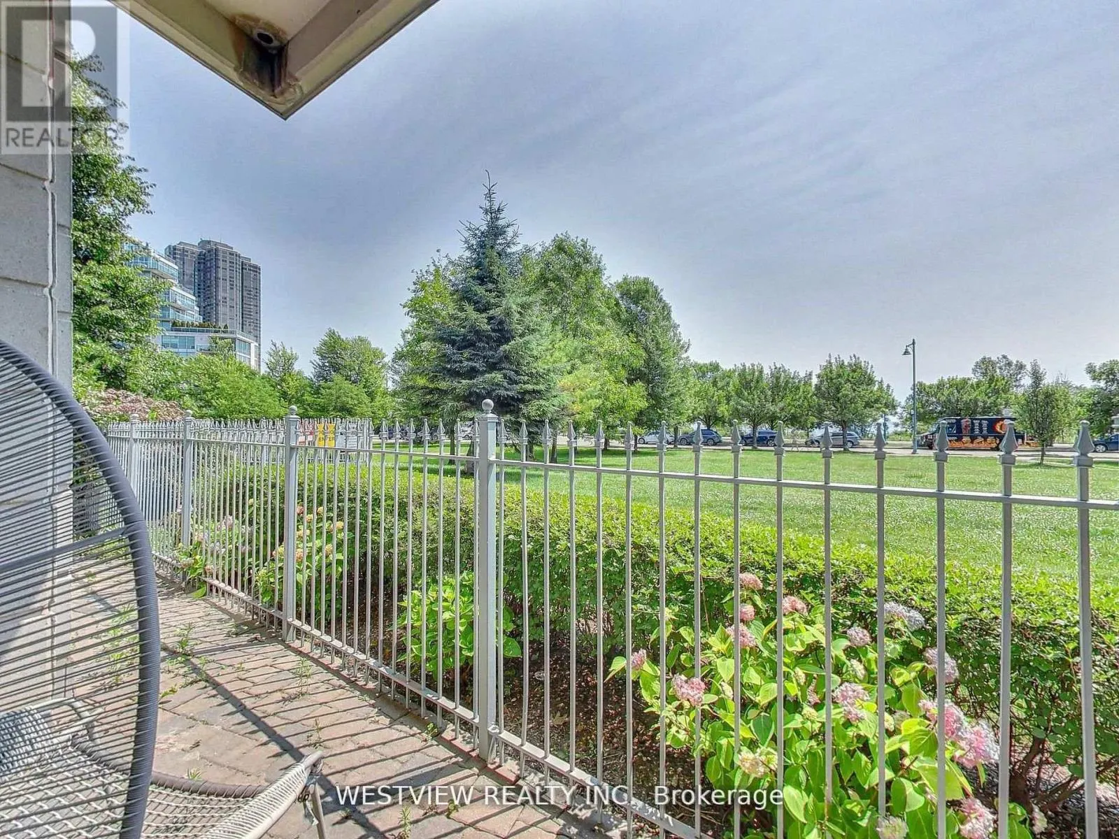 116 - 2111 LAKE SHORE BOULEVARD W