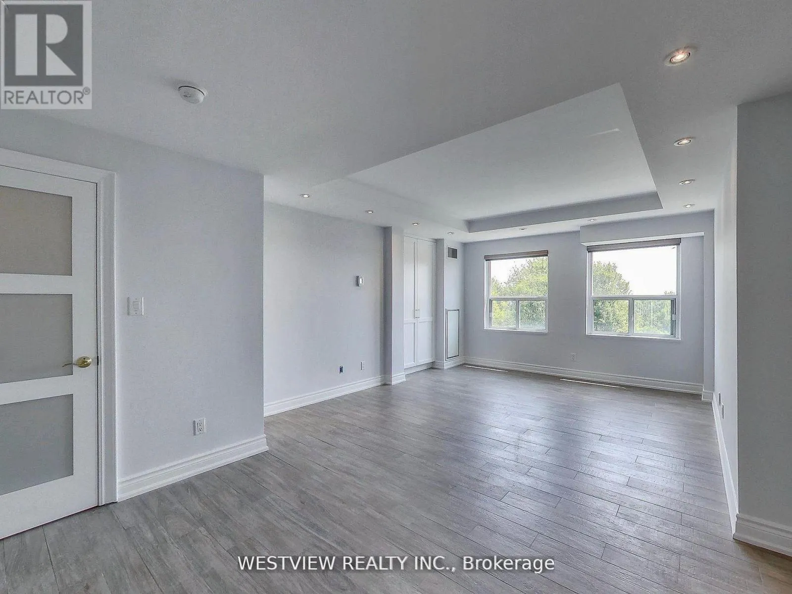 116 - 2111 LAKE SHORE BOULEVARD W
