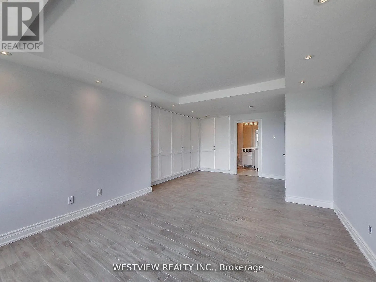116 - 2111 LAKE SHORE BOULEVARD W