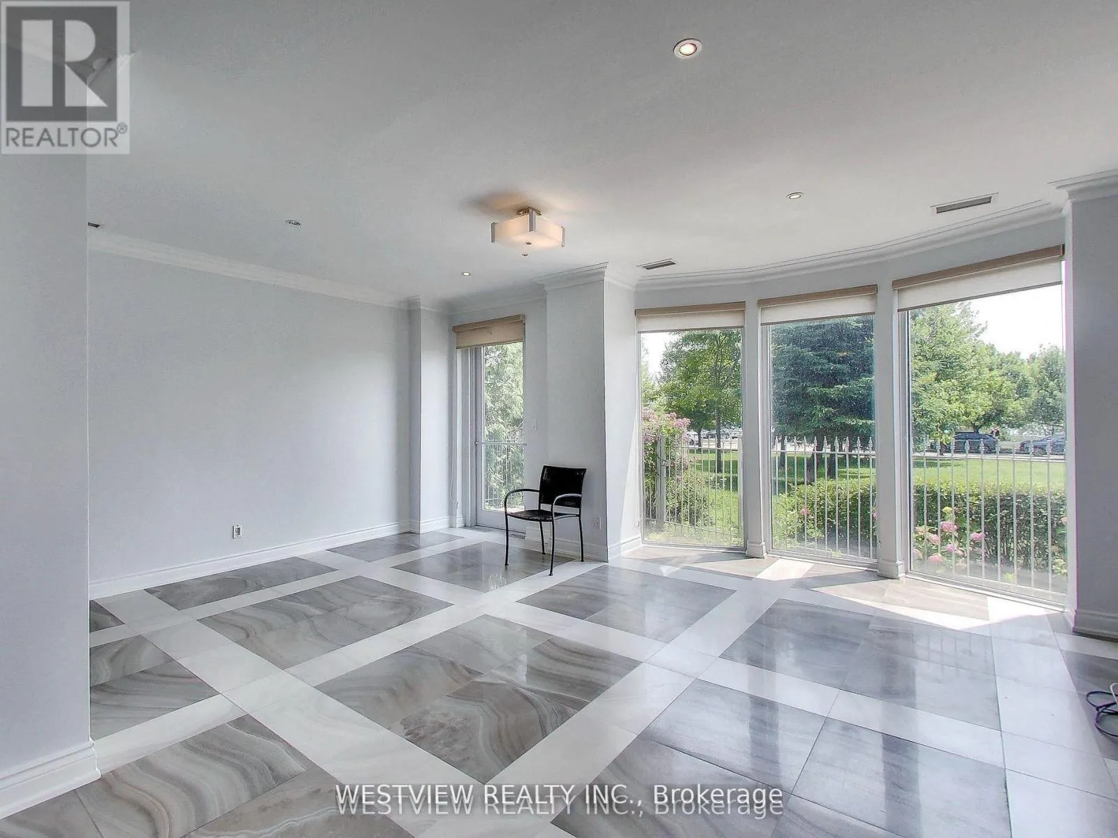 116 - 2111 LAKE SHORE BOULEVARD W