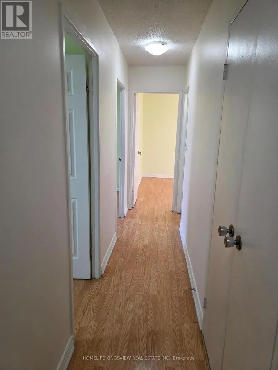 211 - 355 DRIFTWOOD AVENUE