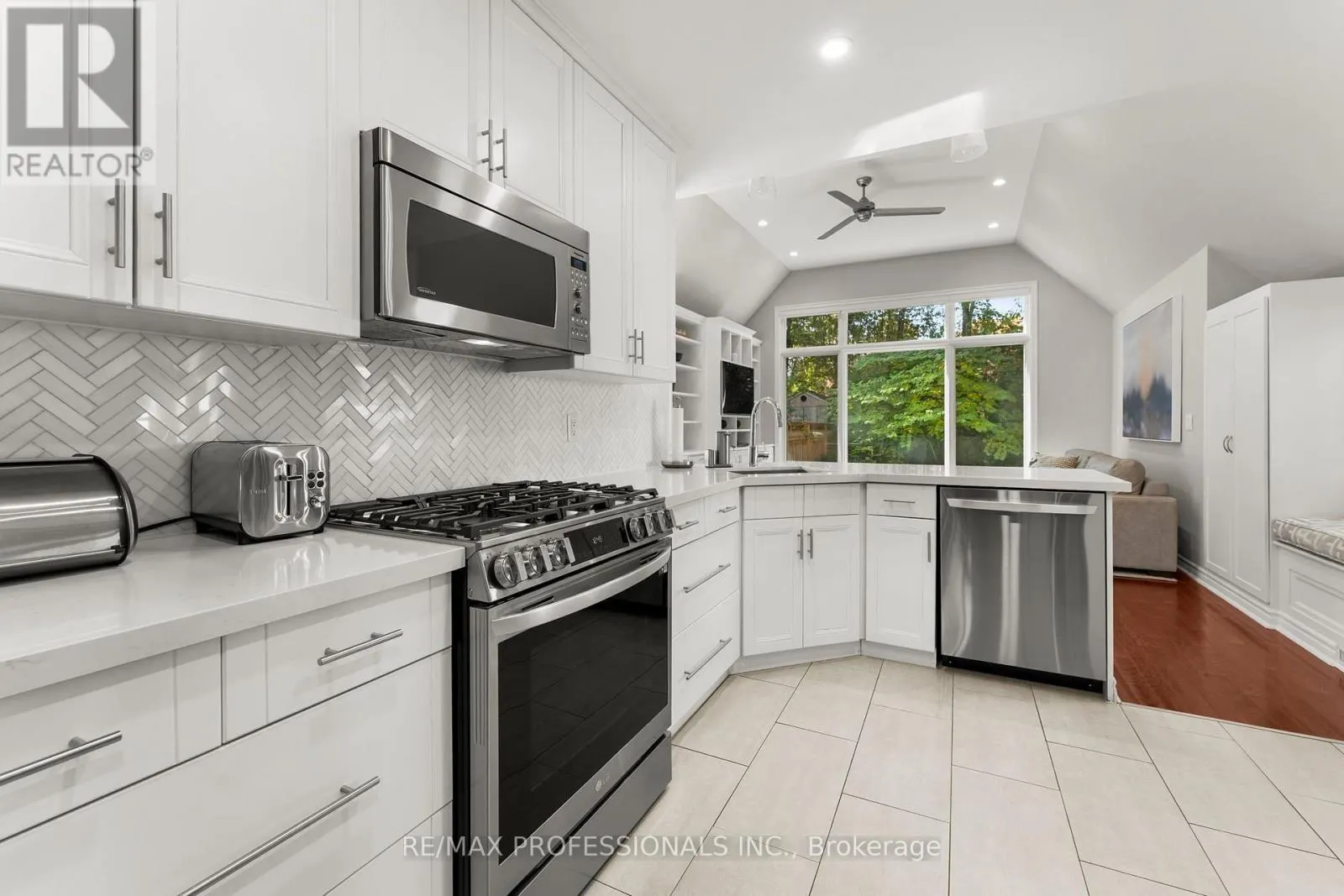 84 HUMBERVALE BOULEVARD