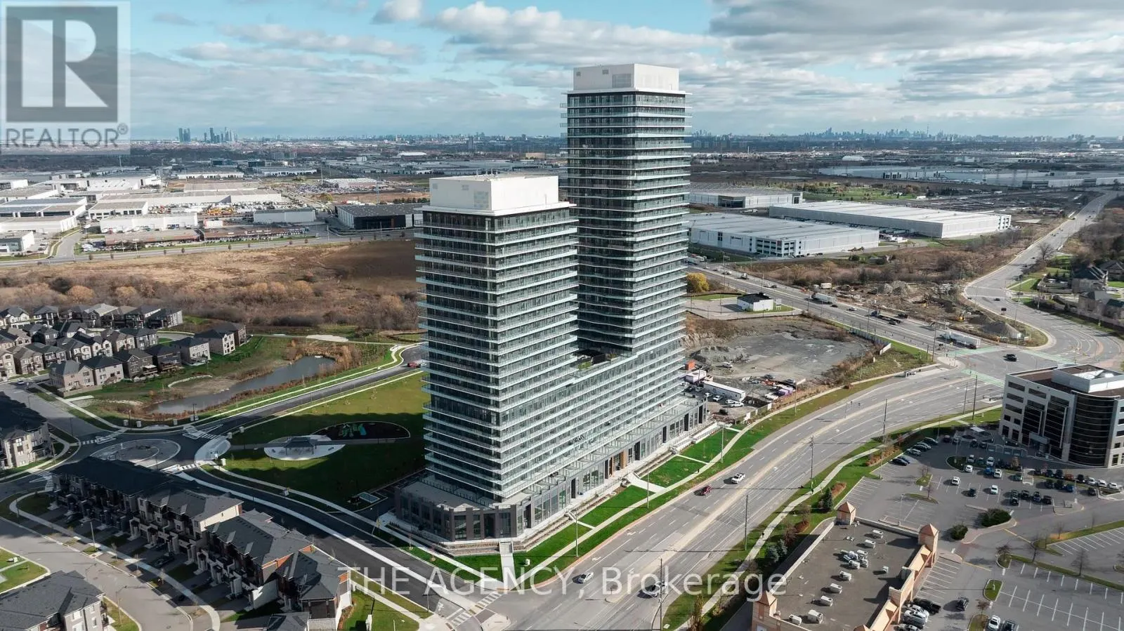 2608 - 15 SKYRIDGE DRIVE