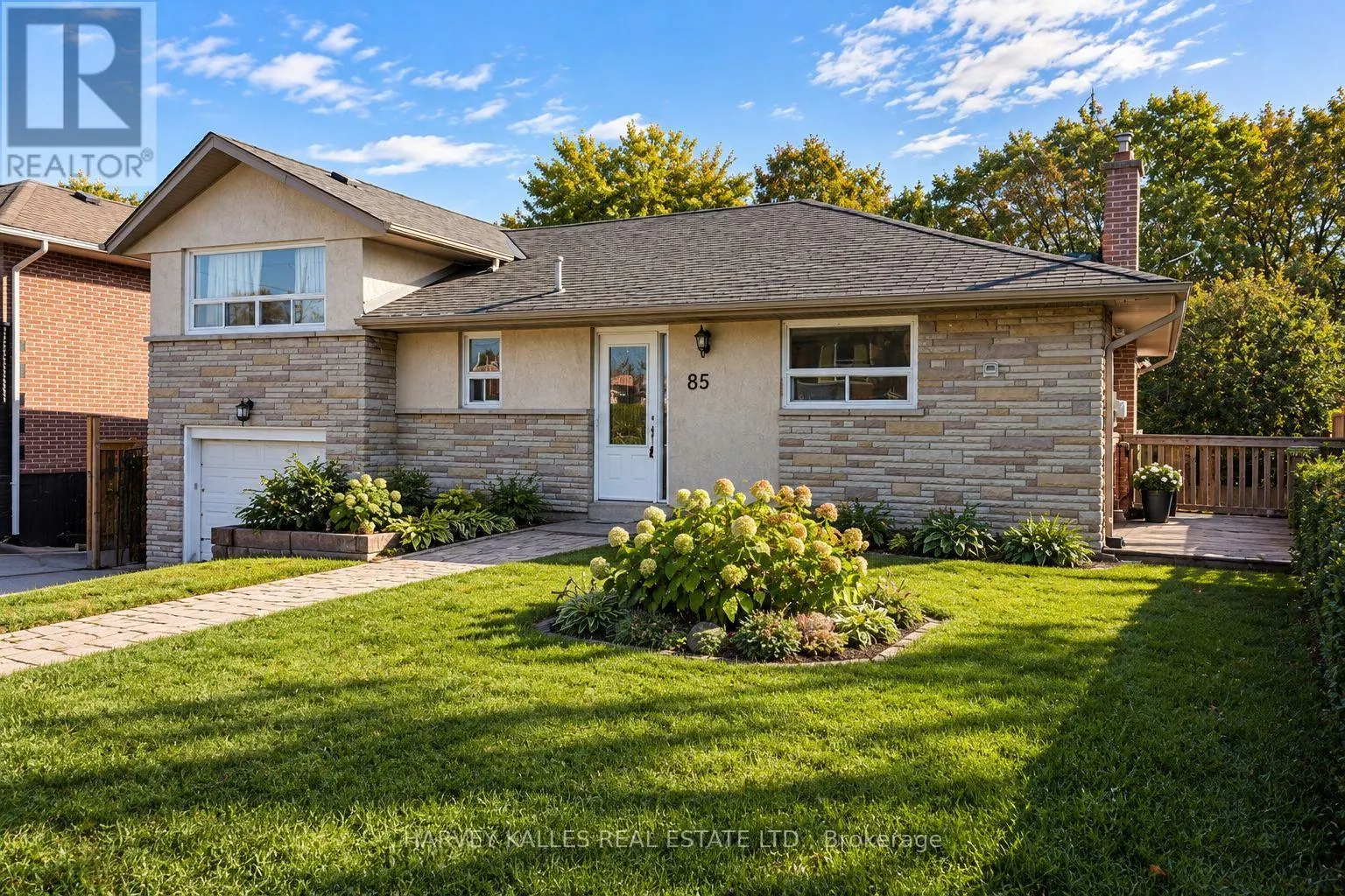 85 LETCHWORTH CRESCENT