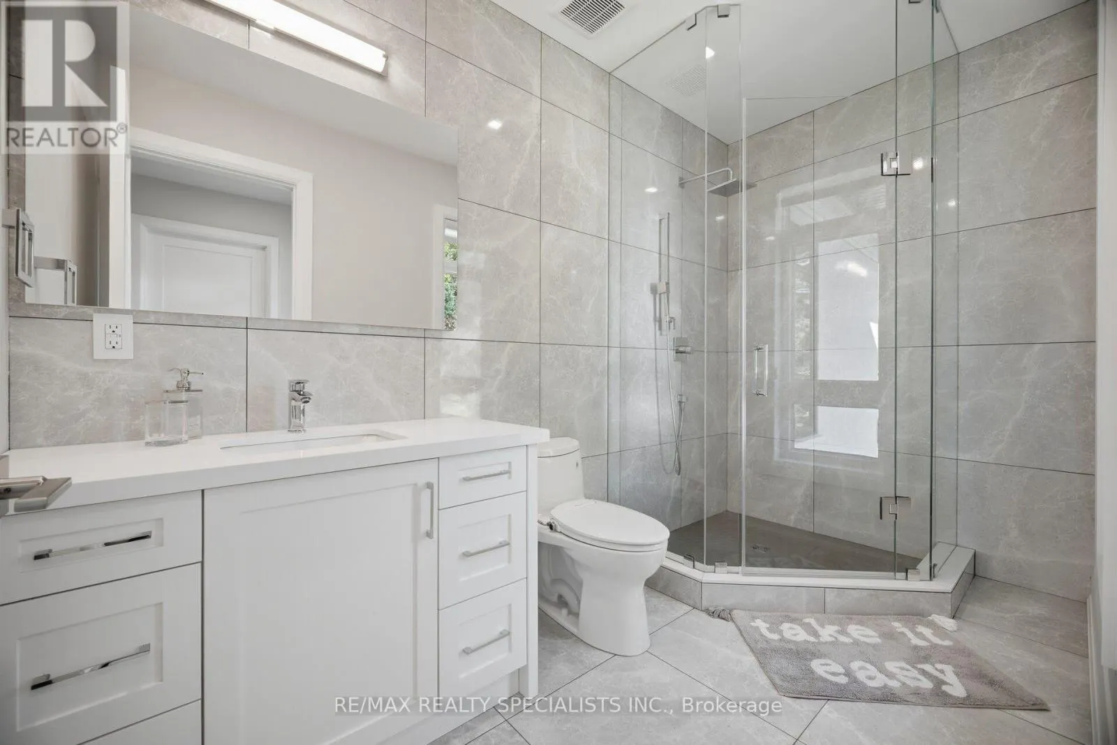 2107 LAKESHORE ROAD W