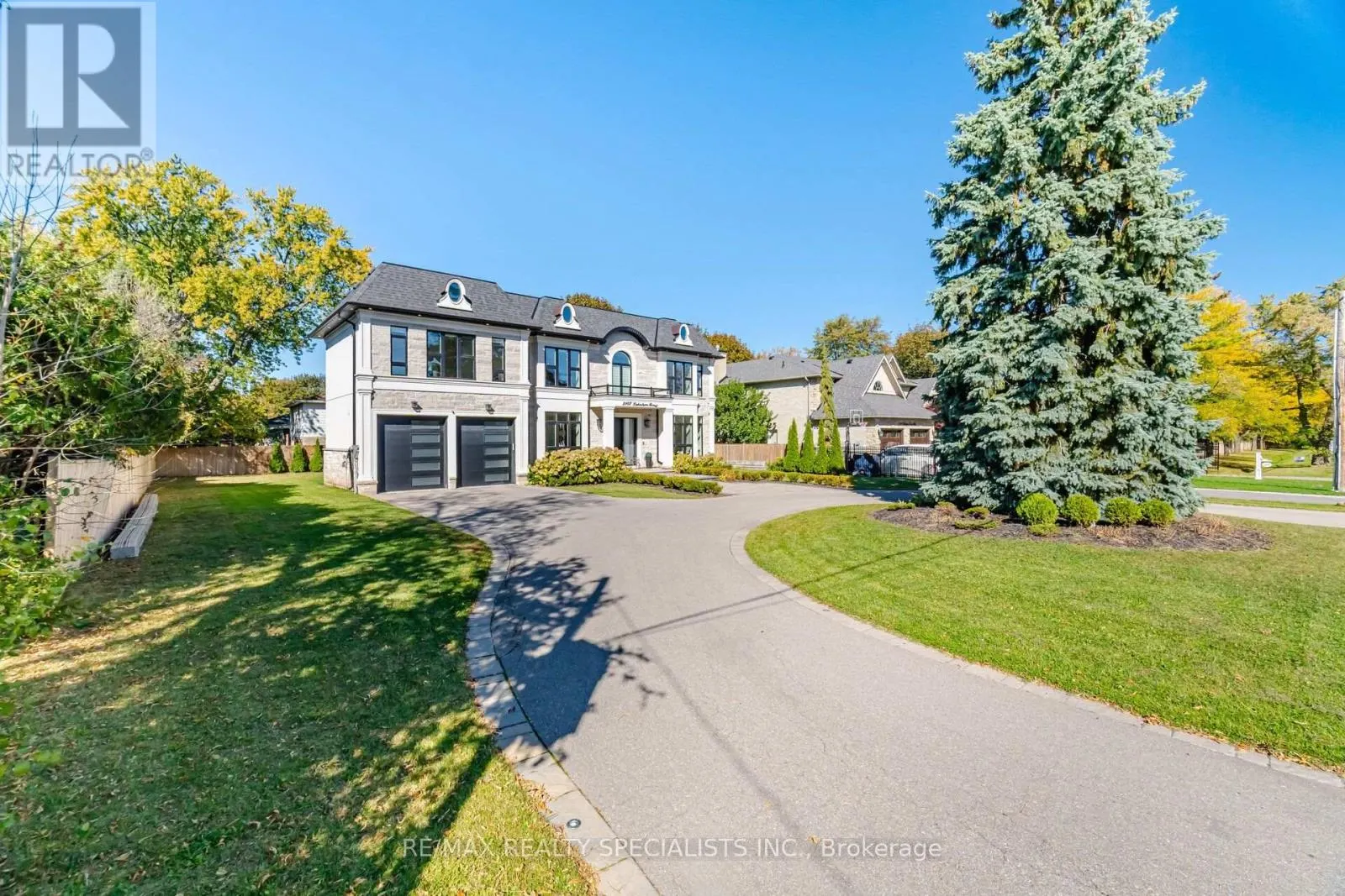 2107 LAKESHORE ROAD W