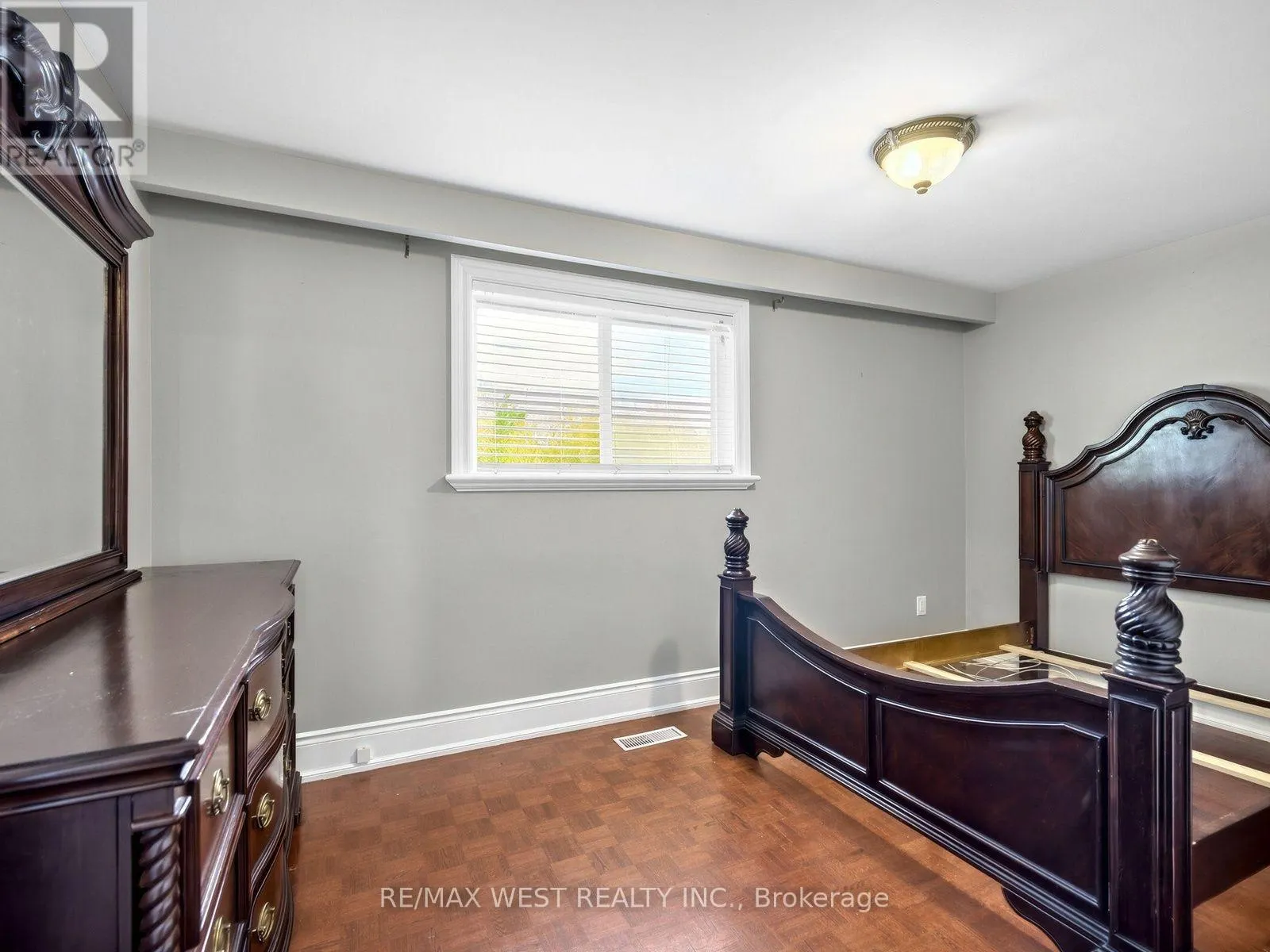 49 DYNEVOR ROAD