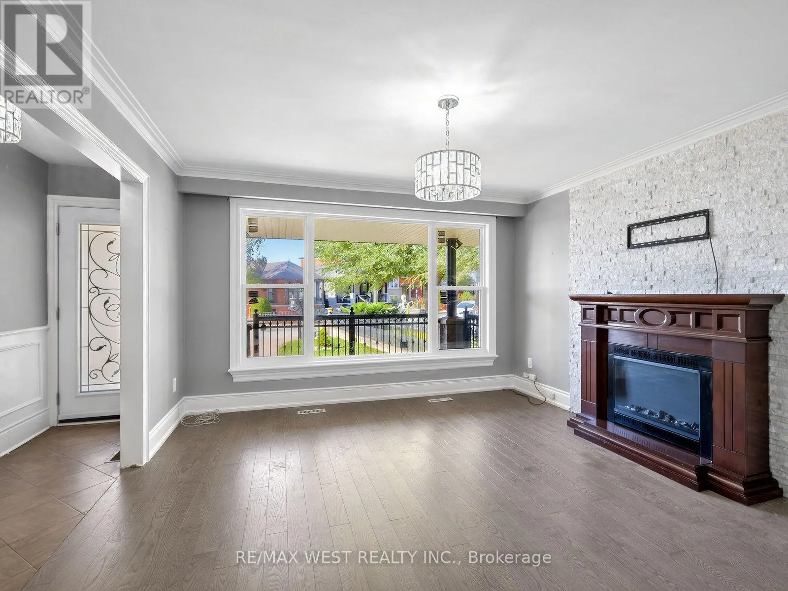 49 DYNEVOR ROAD