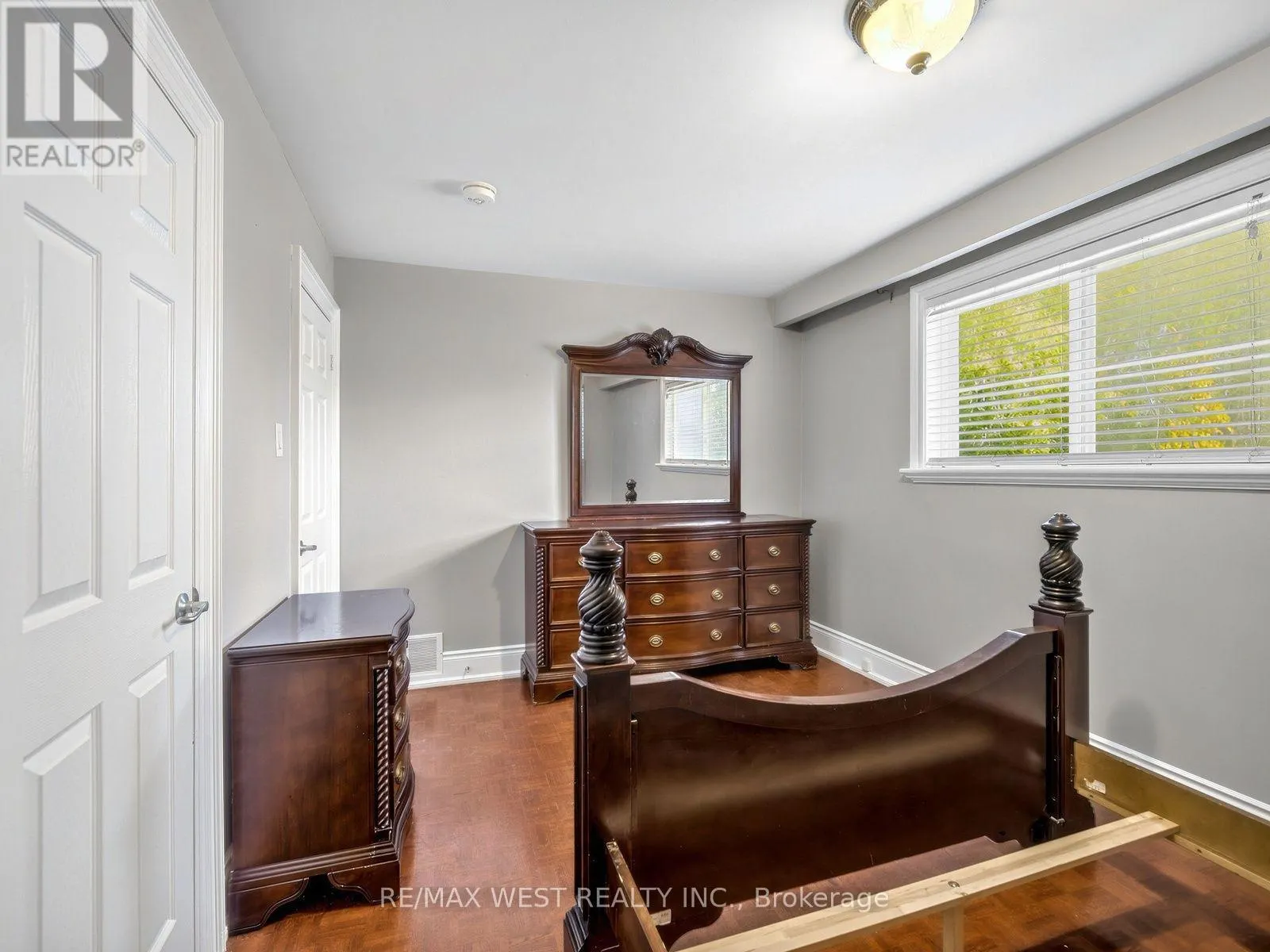 49 DYNEVOR ROAD