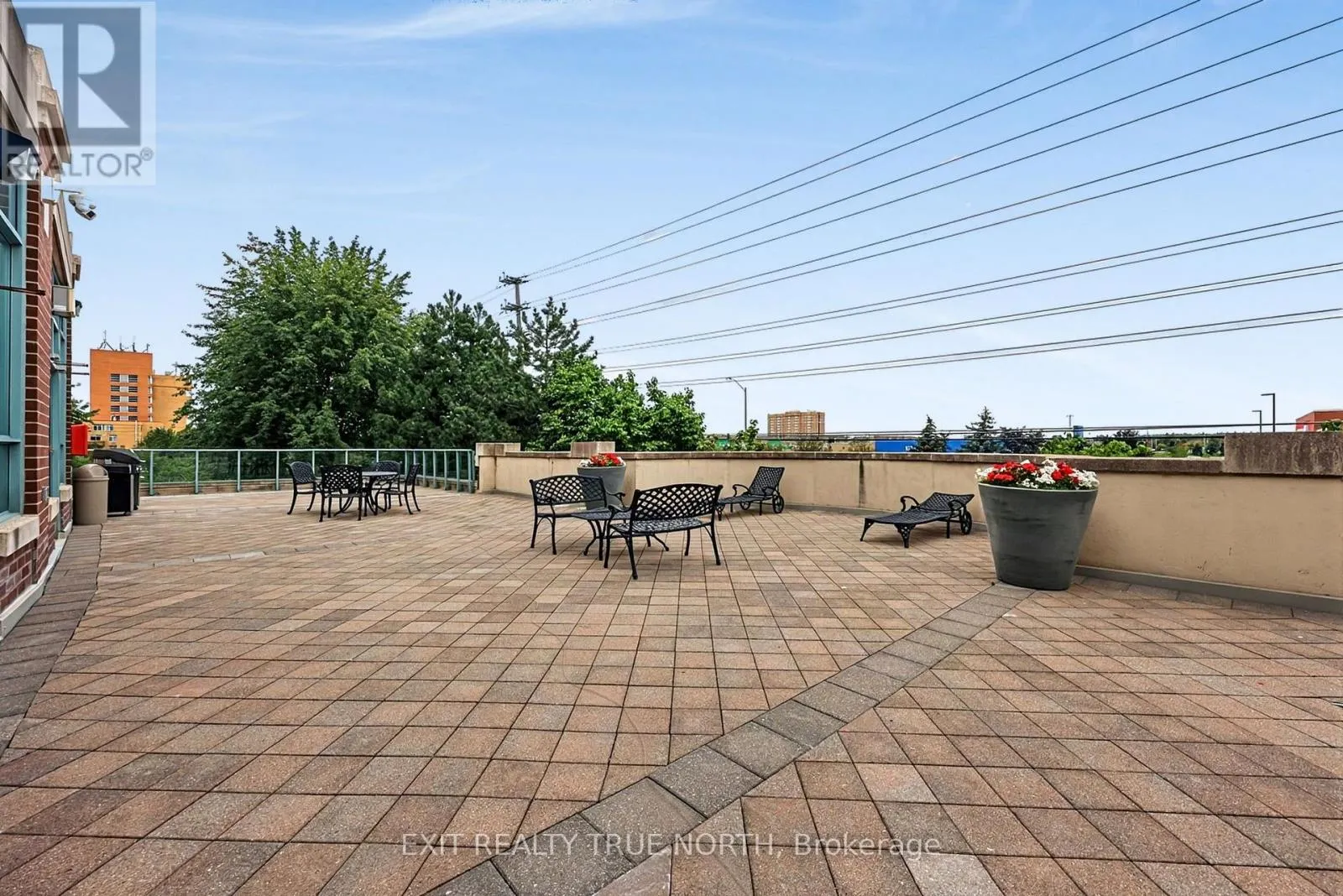 1703 - 4879 KIMBERMOUNT AVENUE