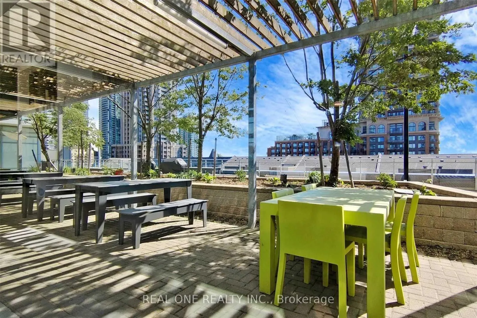 2208 - 365 PRINCE OF WALES DRIVE