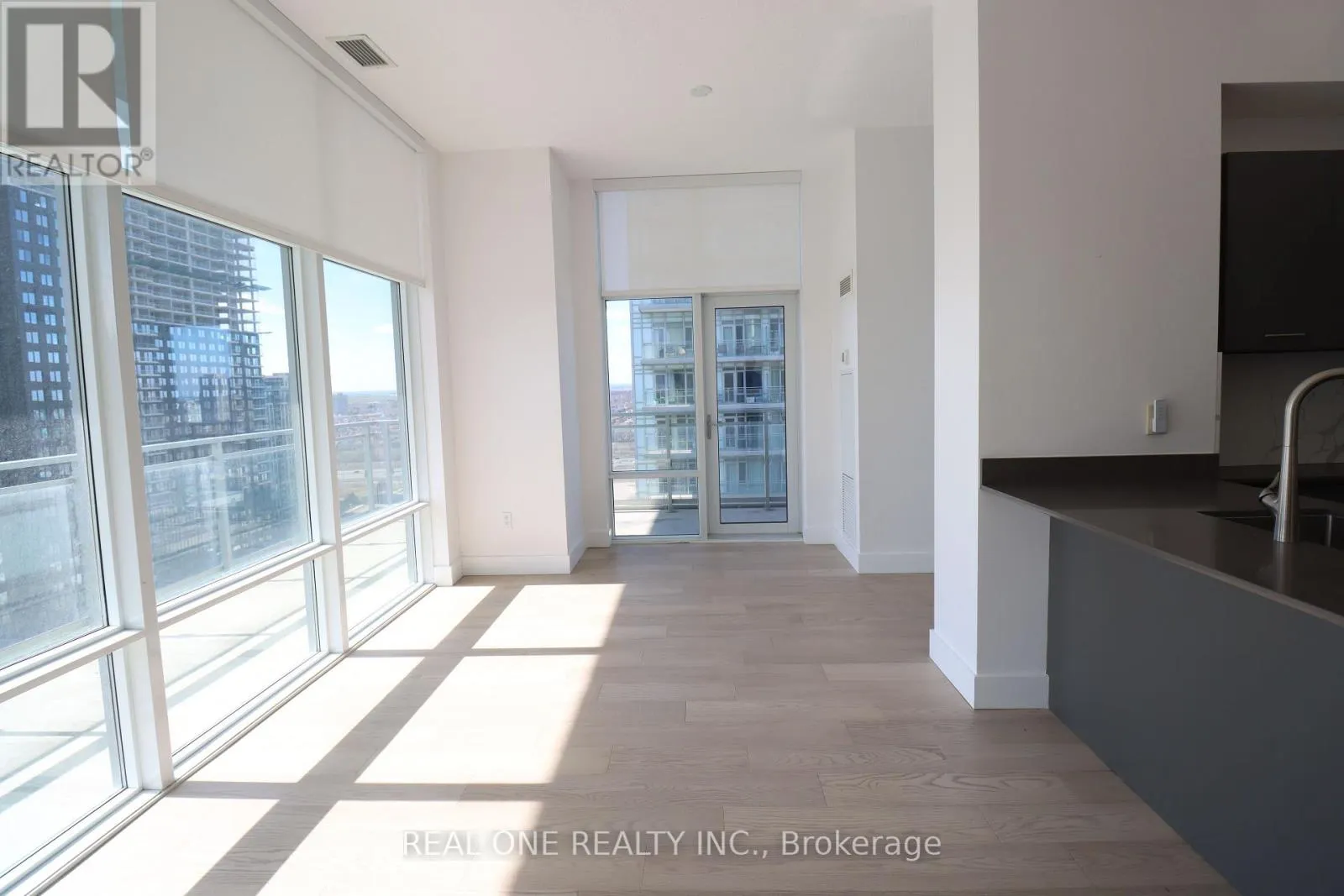 2208 - 365 PRINCE OF WALES DRIVE