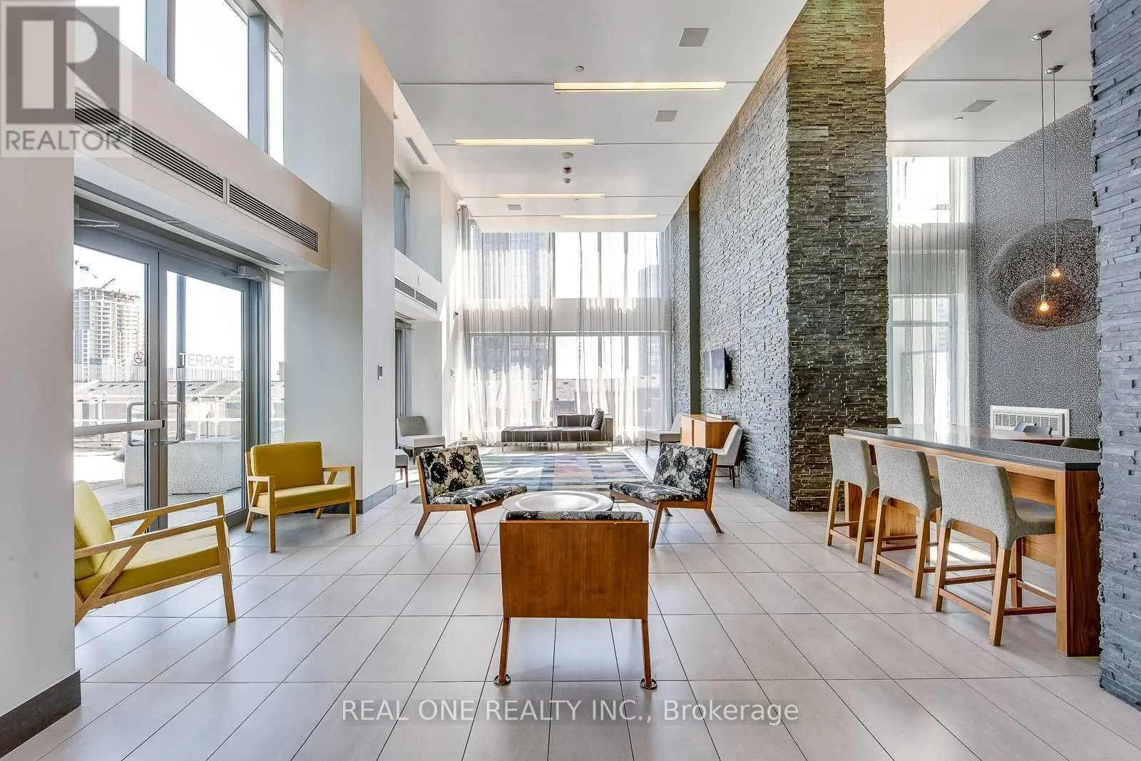 2208 - 365 PRINCE OF WALES DRIVE