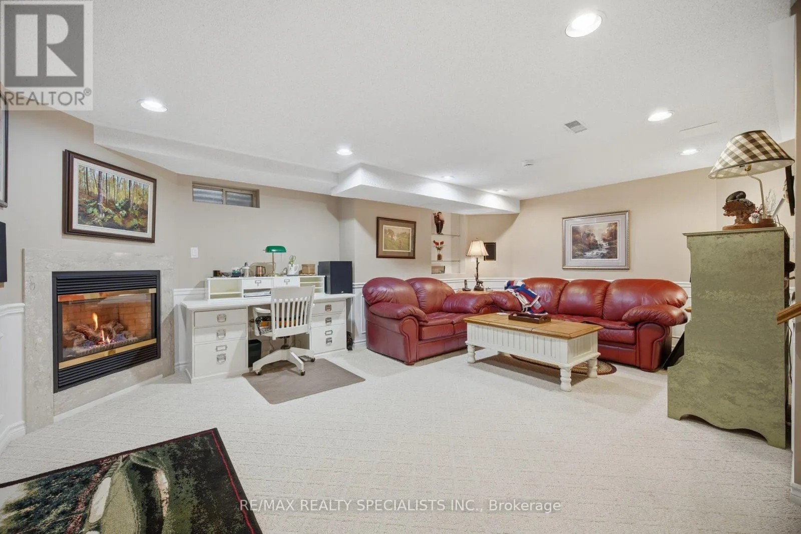 6 - 5490 GLEN ERIN DRIVE
