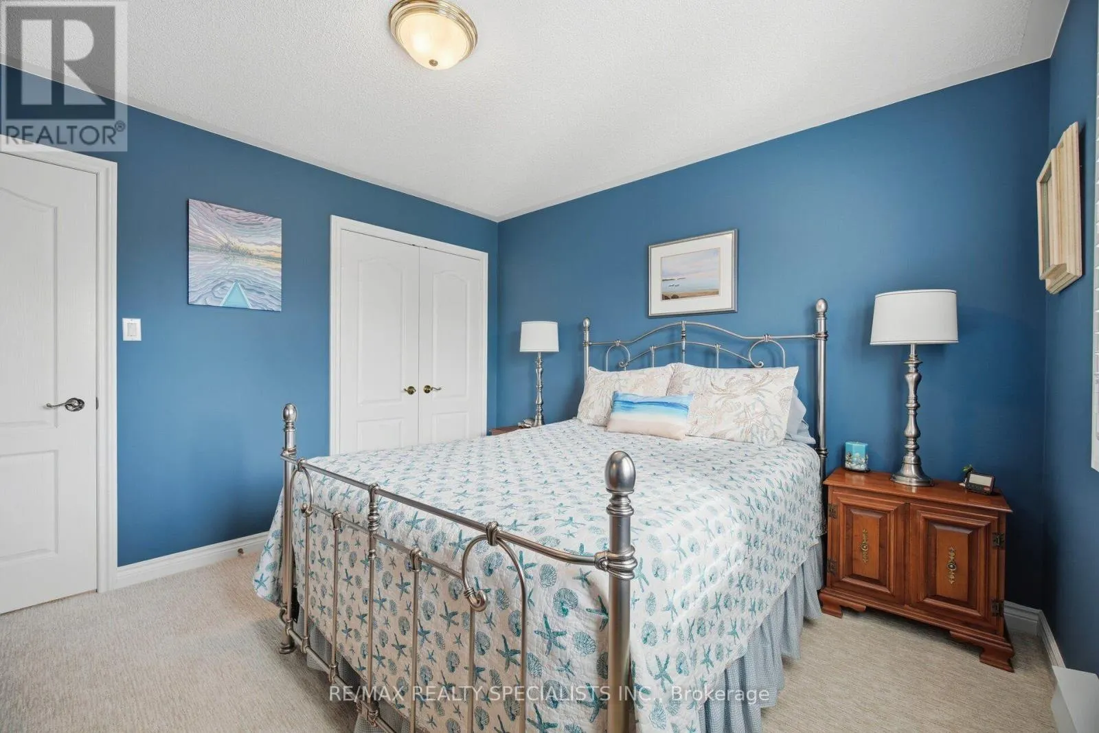6 - 5490 GLEN ERIN DRIVE