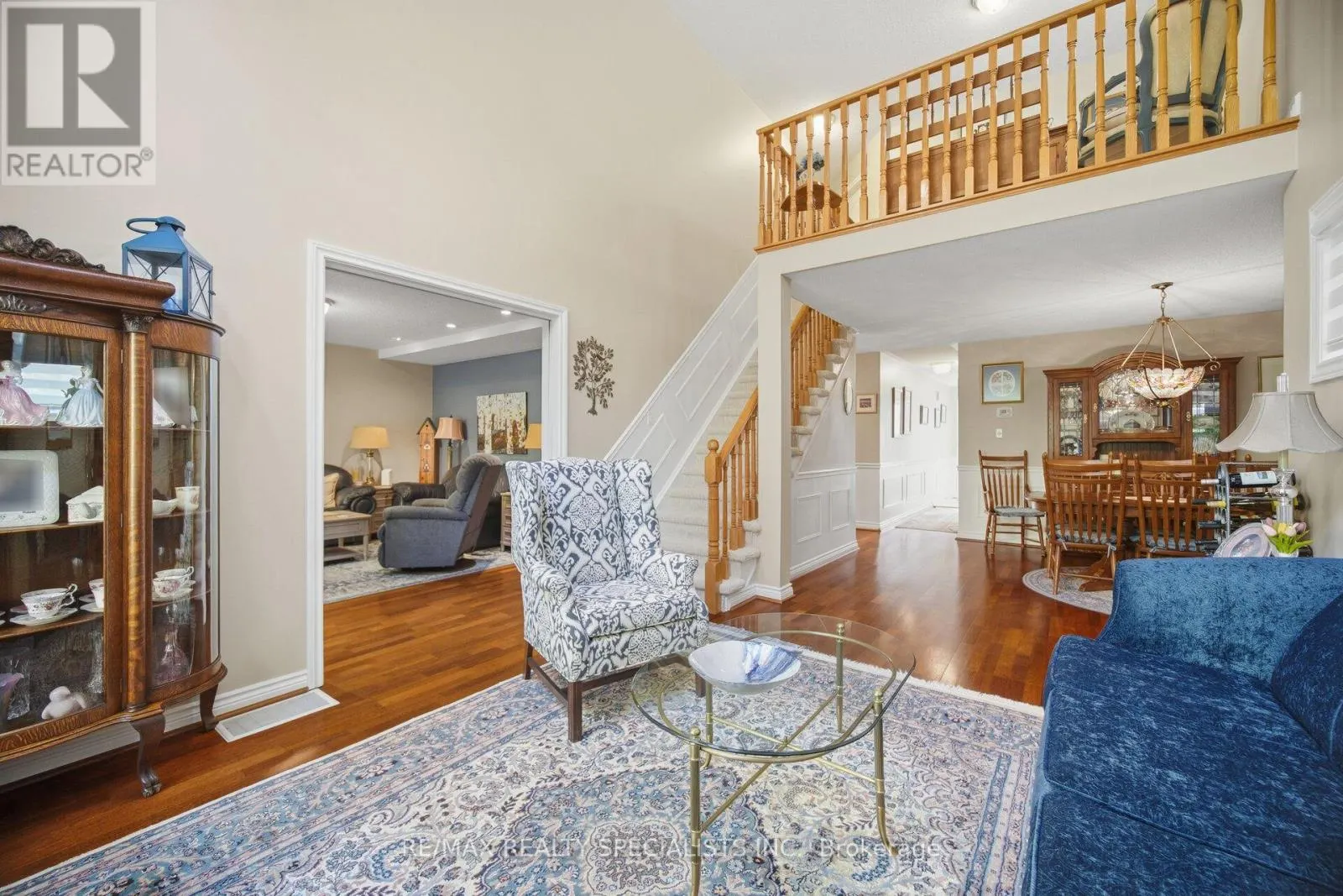 6 - 5490 GLEN ERIN DRIVE