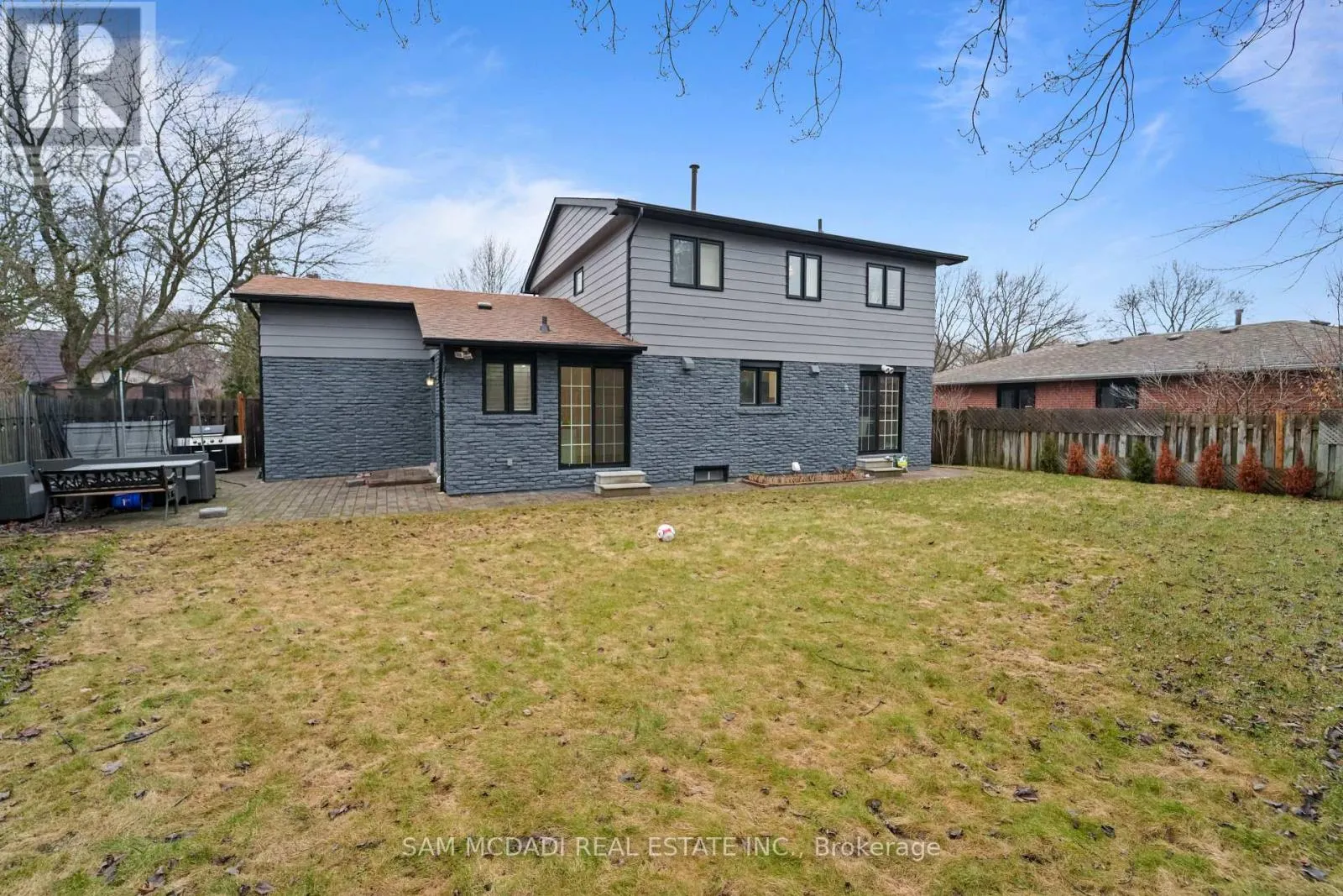 2290 DEVON ROAD