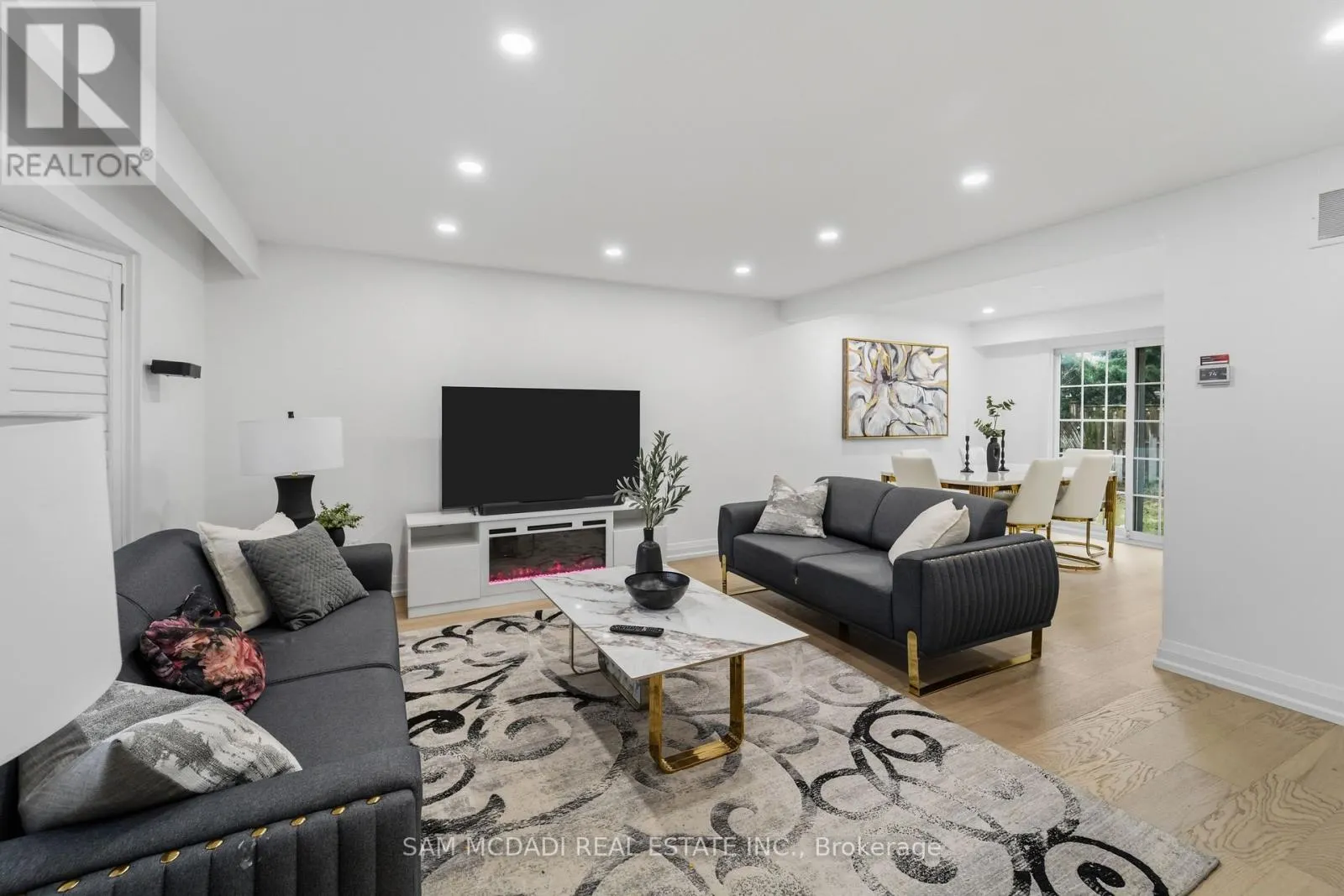 2290 DEVON ROAD