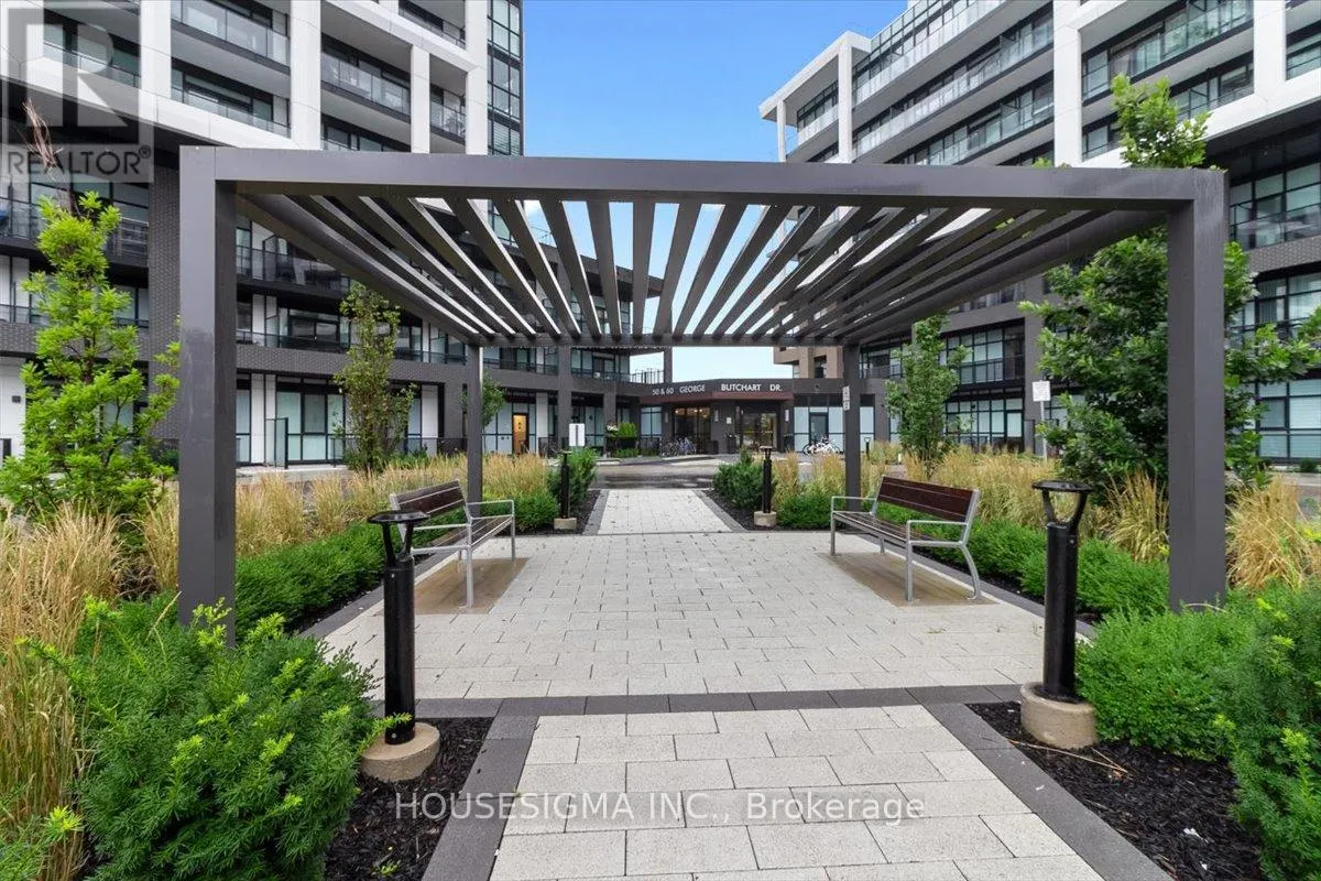 1006 - 50 GEORGE BUTCHART DRIVE