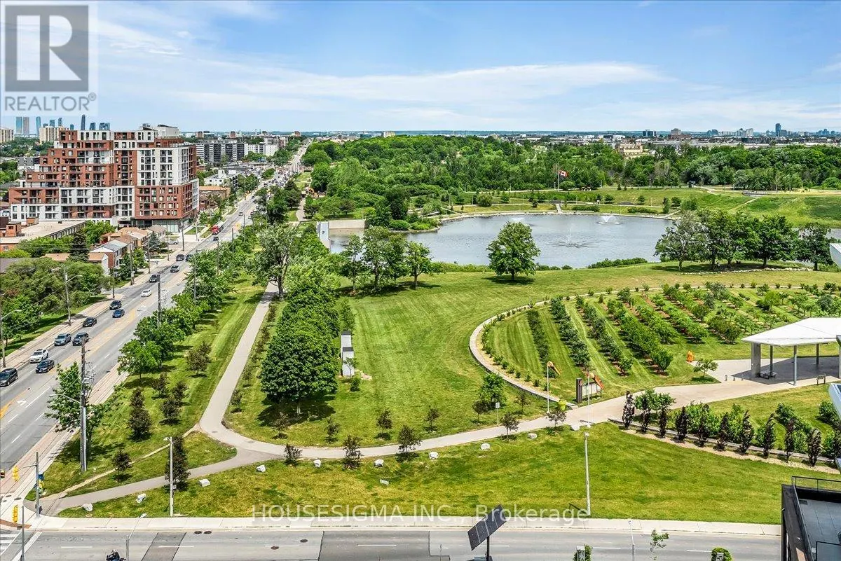 1006 - 50 GEORGE BUTCHART DRIVE