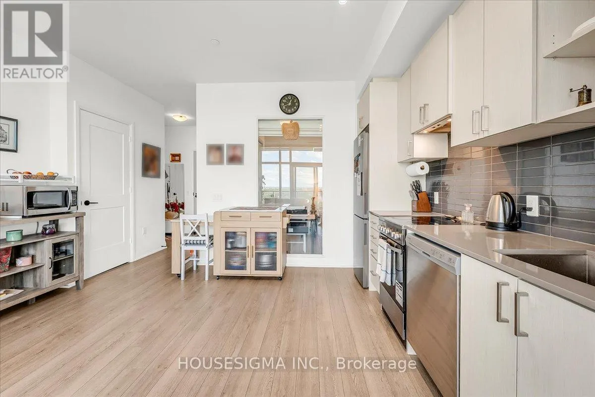 1006 - 50 GEORGE BUTCHART DRIVE