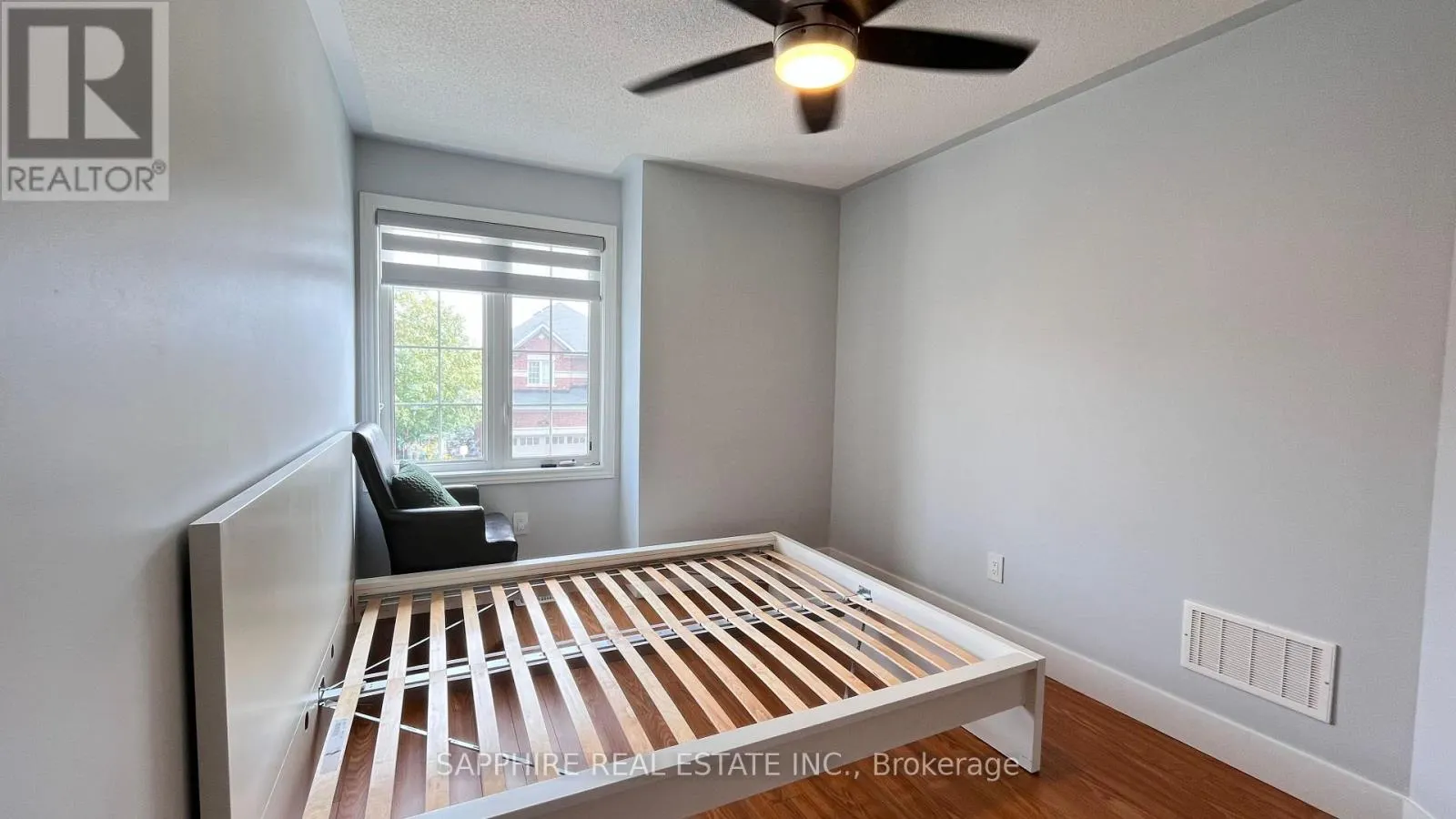 1261 SIM PLACE